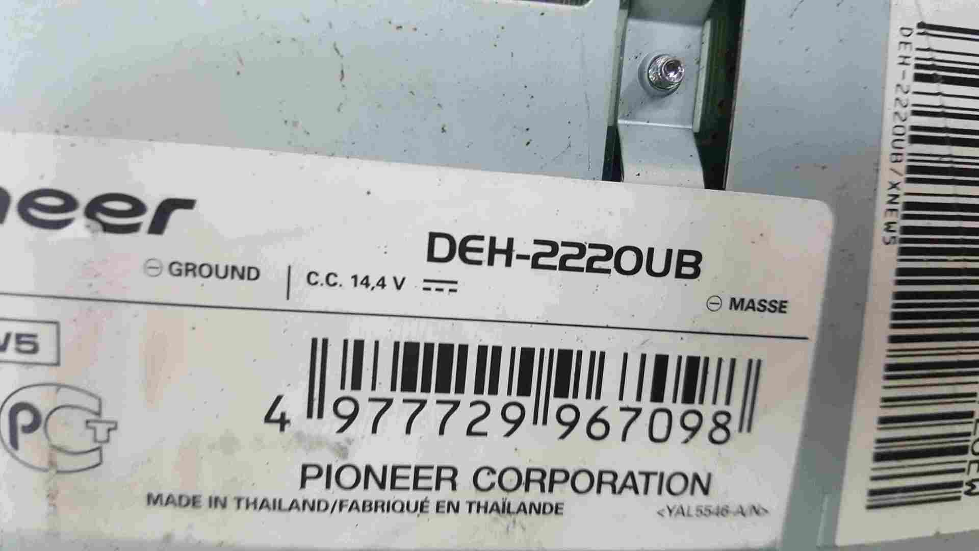 Thumb 2 Pioneer Radio Cd Player USB Port DEH222oub