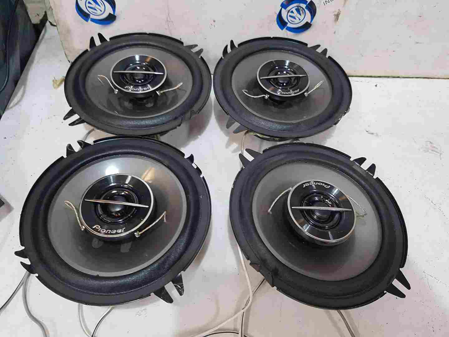Thumb 2 Renault Clio MK3 2005-2009 Pioneer Speakers 13Cm Coaxial Speakers Ts-G1322i 210W