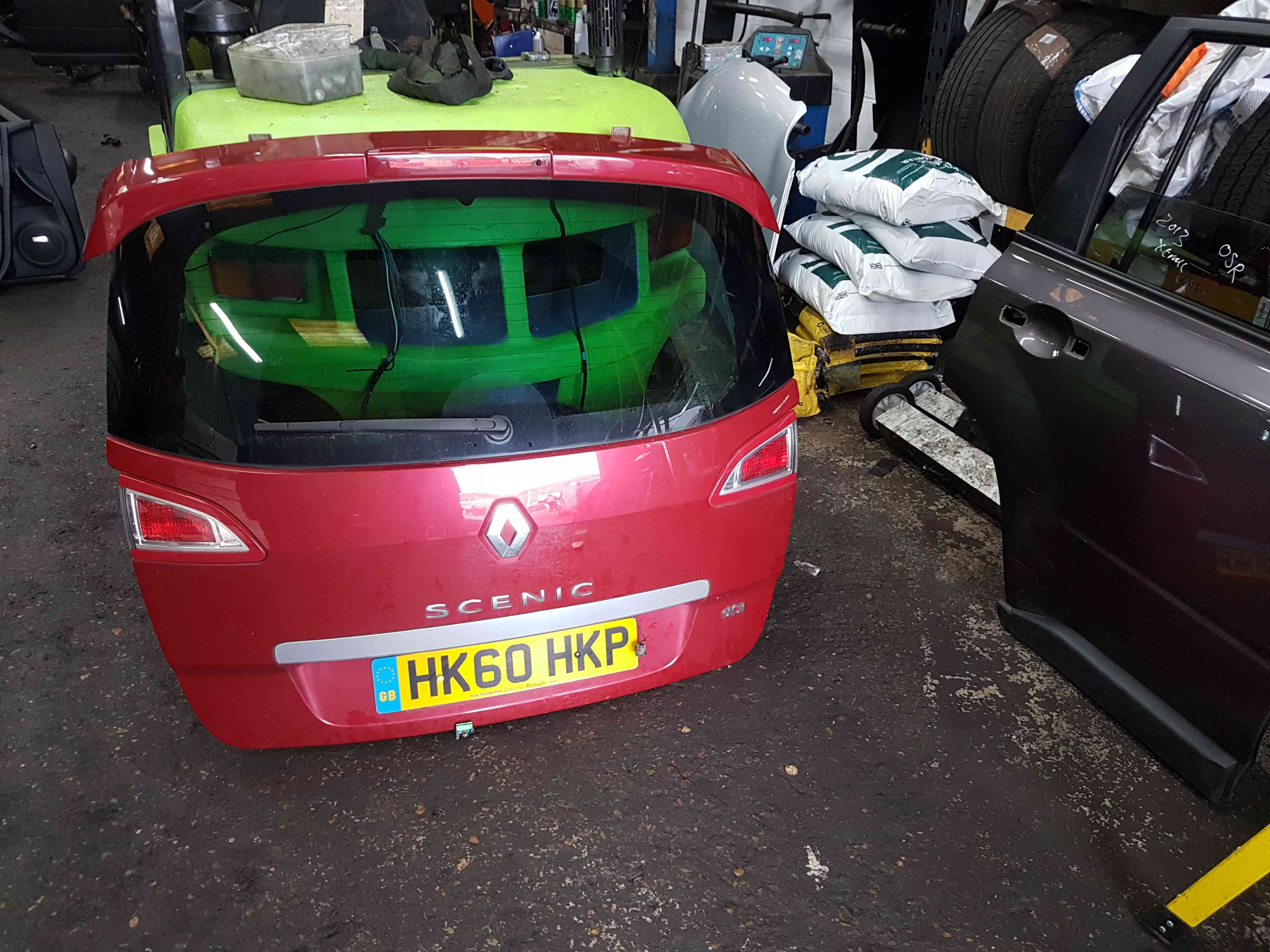 Renault  Scenic MK3 2009-2013 Rear Tailgate Boot RED Tennj