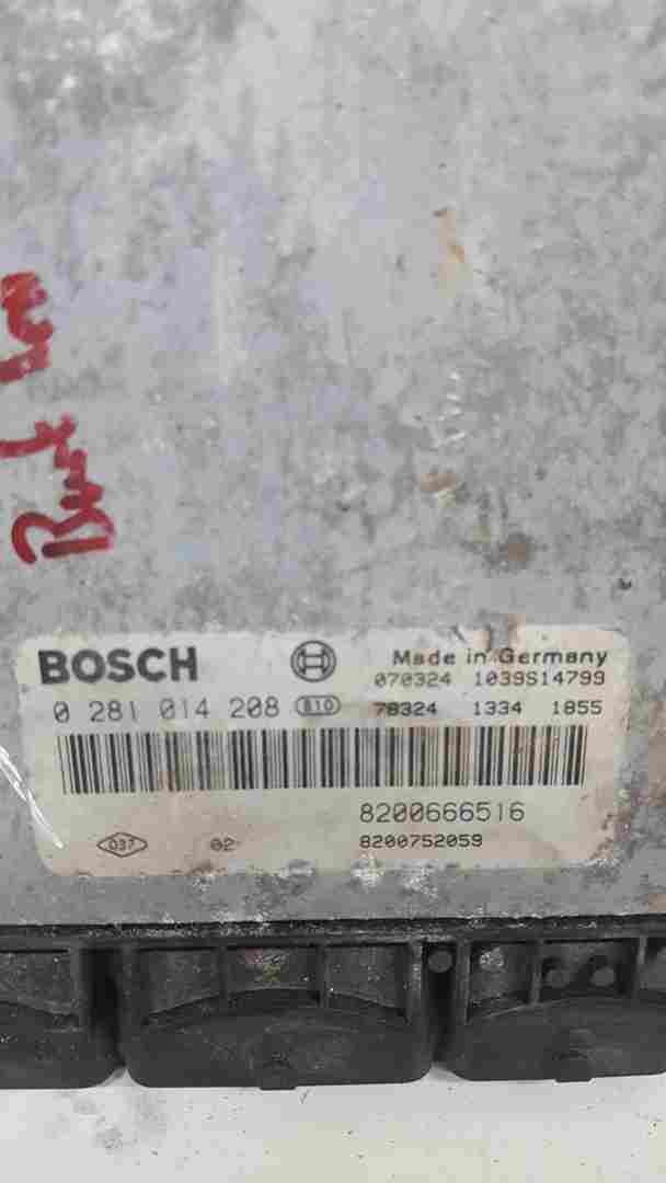 Thumb 3 Renault 2006-2013 ECU 2.0 DCI 8200666516 8200752059