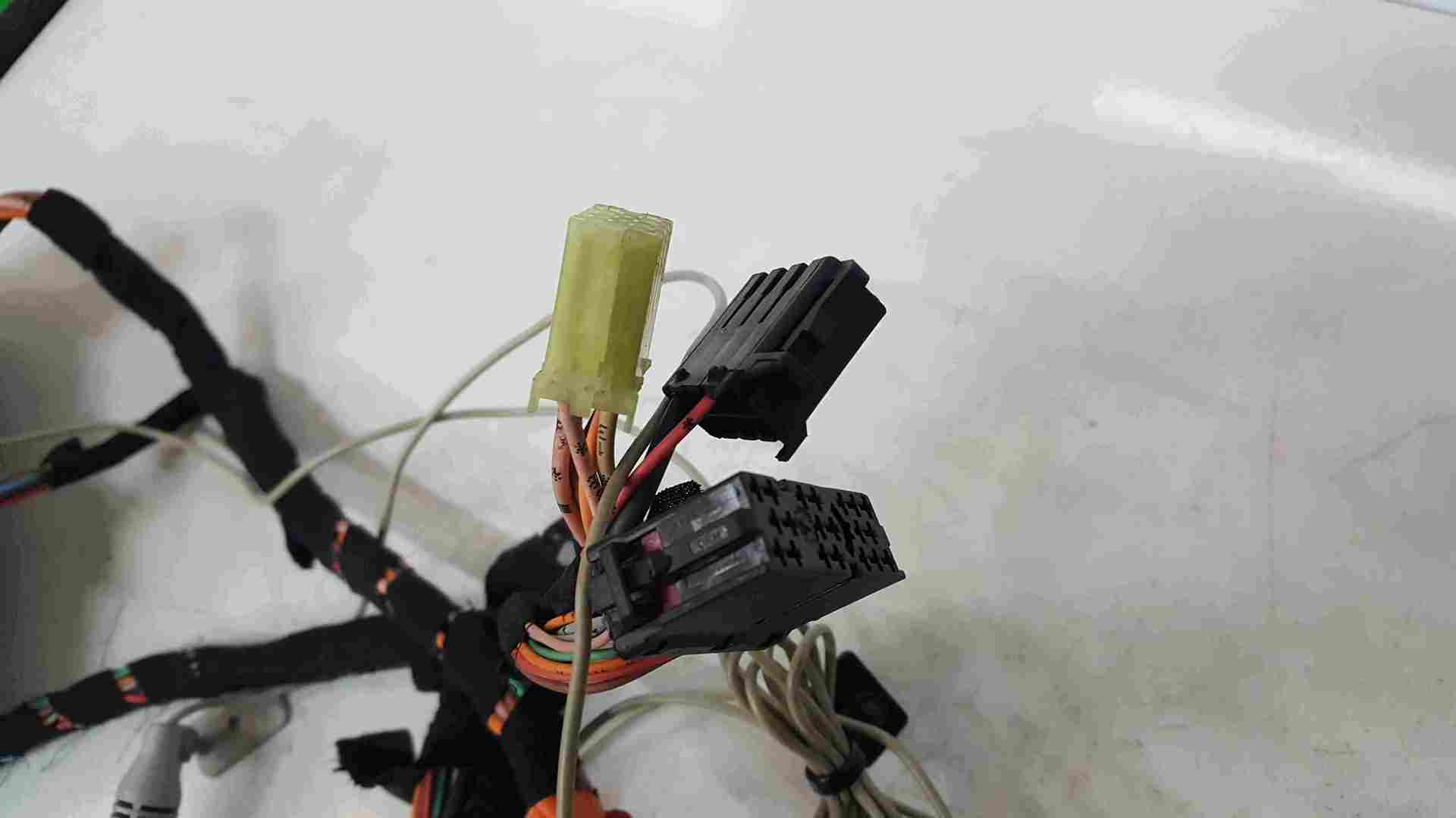 Thumb 2 Renault Bluetooth Parrot Speaker Phone Control + Wires 8200624041 2000-2015