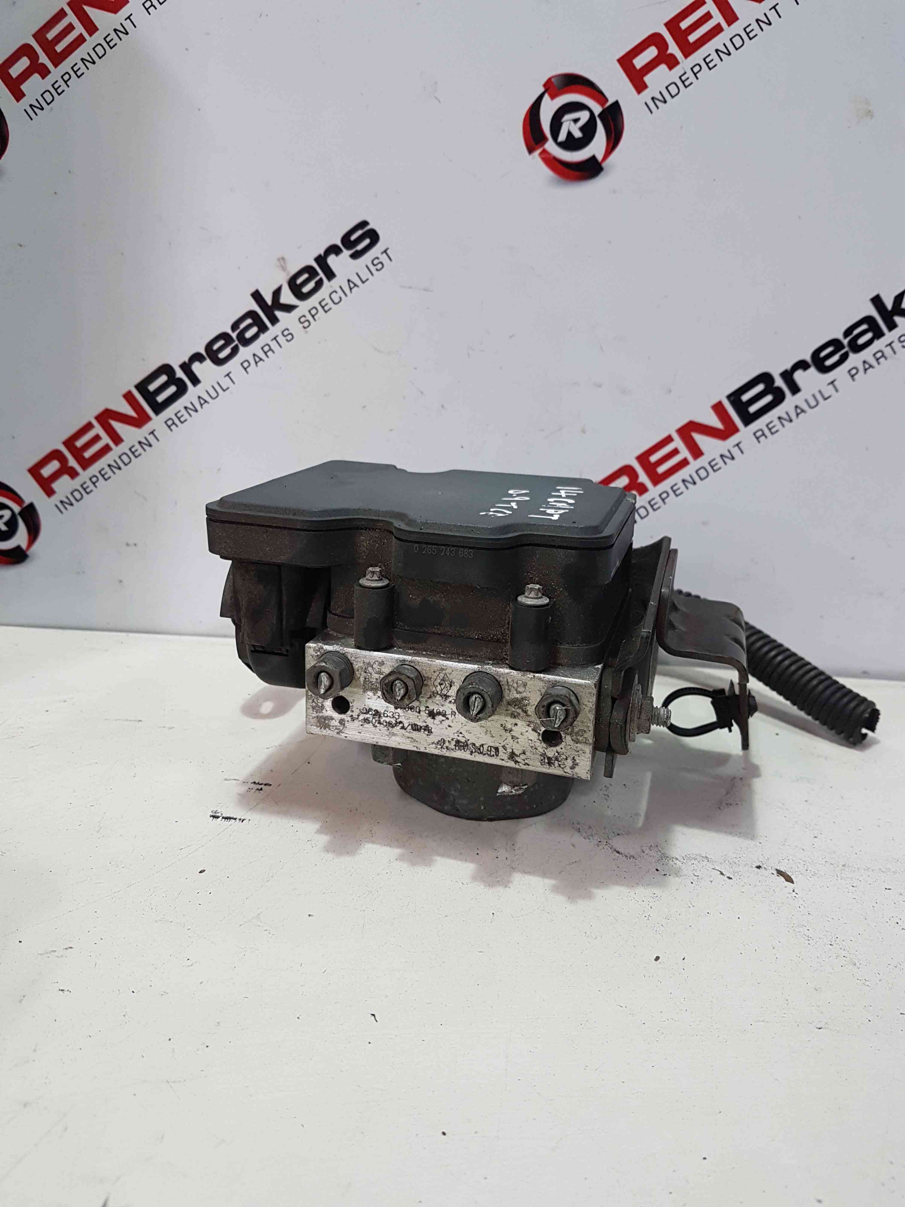 Thumb 2 Renault Captur 2013-2015 0.9 TCE Abs Pump Unit   476605499R