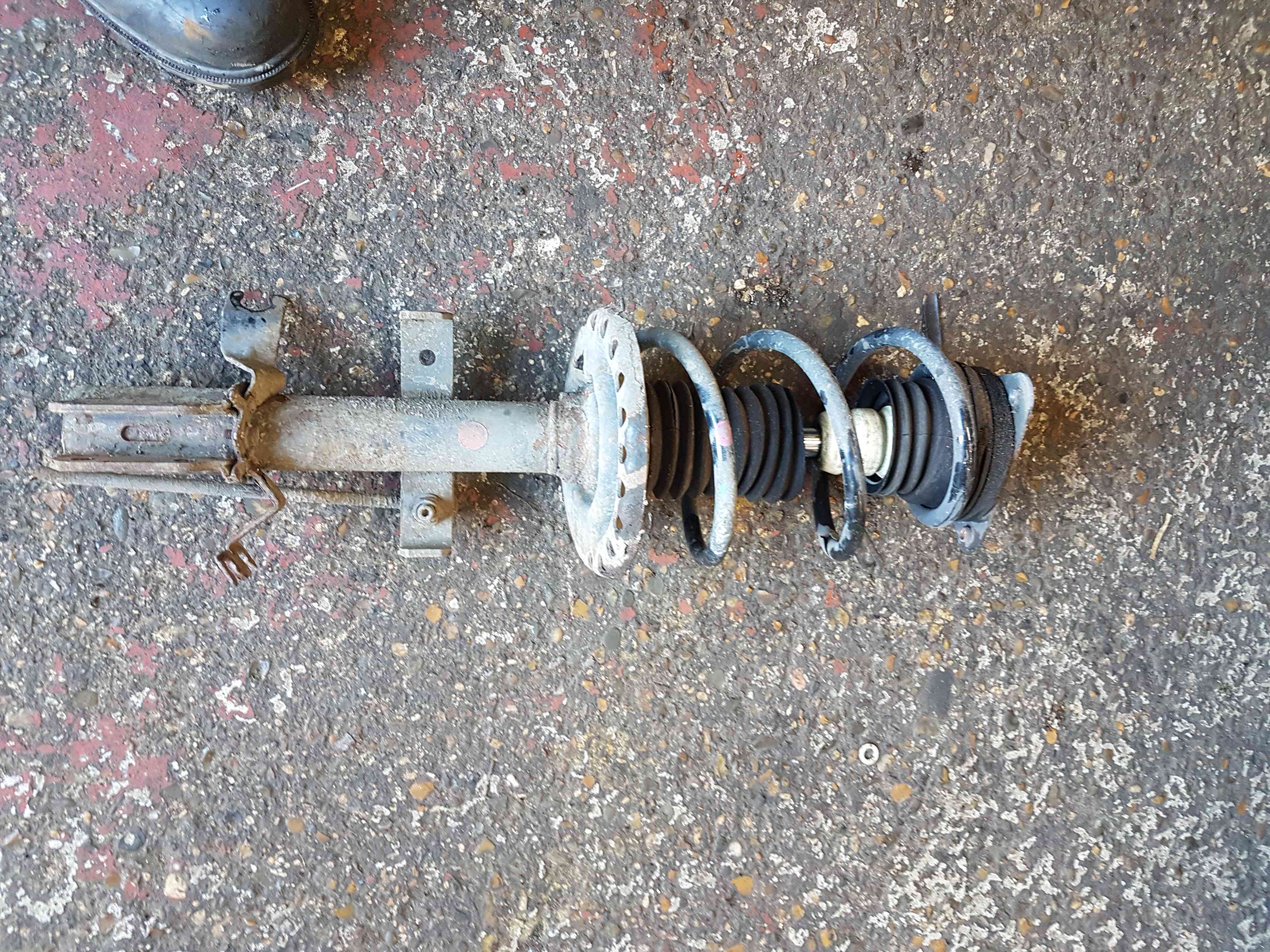 Thumb 5 Renault Captur 2013-2015 0.9 TCE Passenger Ns NSF Front Shock Spring Strut