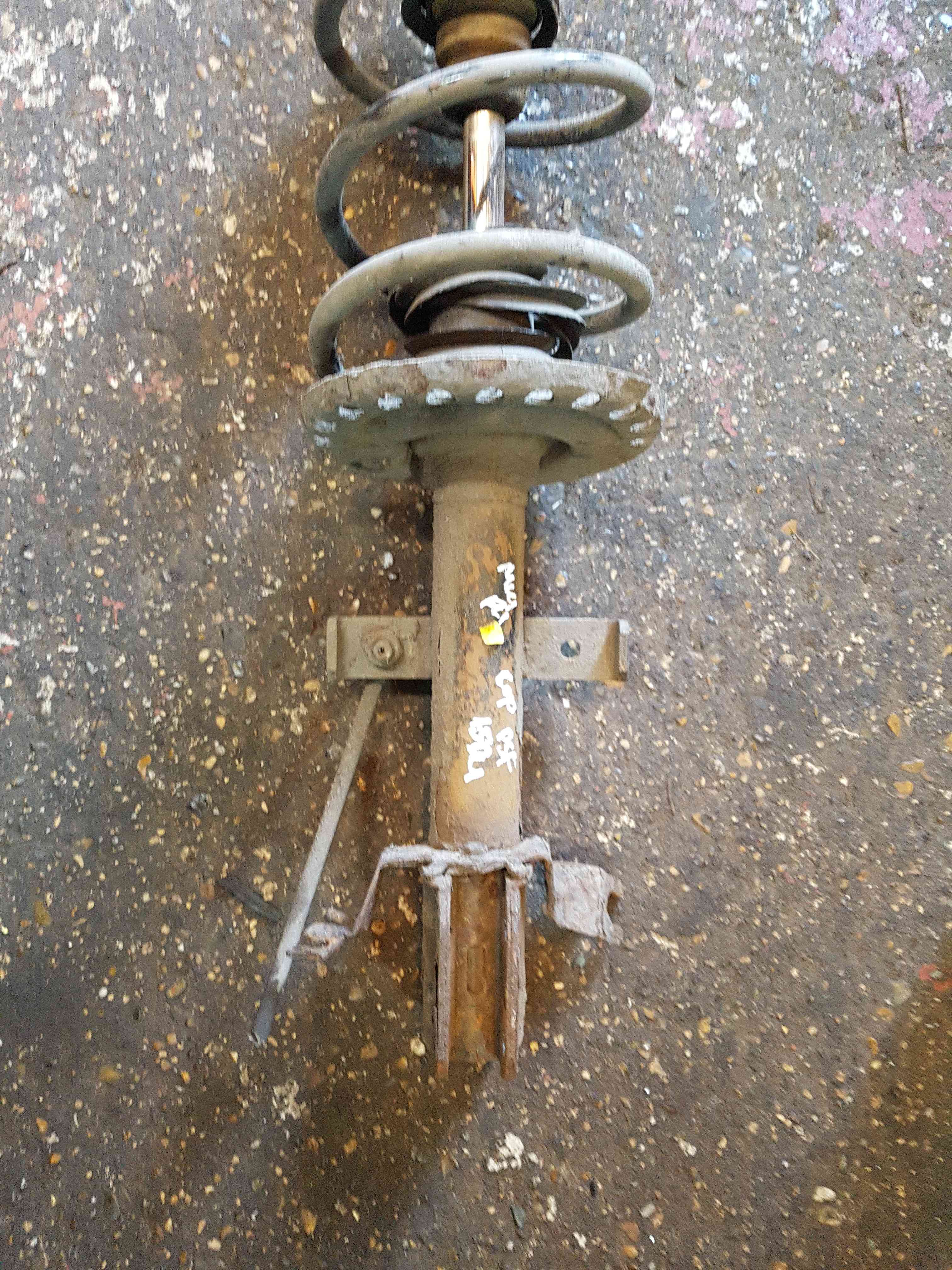 Thumb 7 Renault Captur 2013-2015 1.5 DCI Driver OSF Shock String Strut Suspension