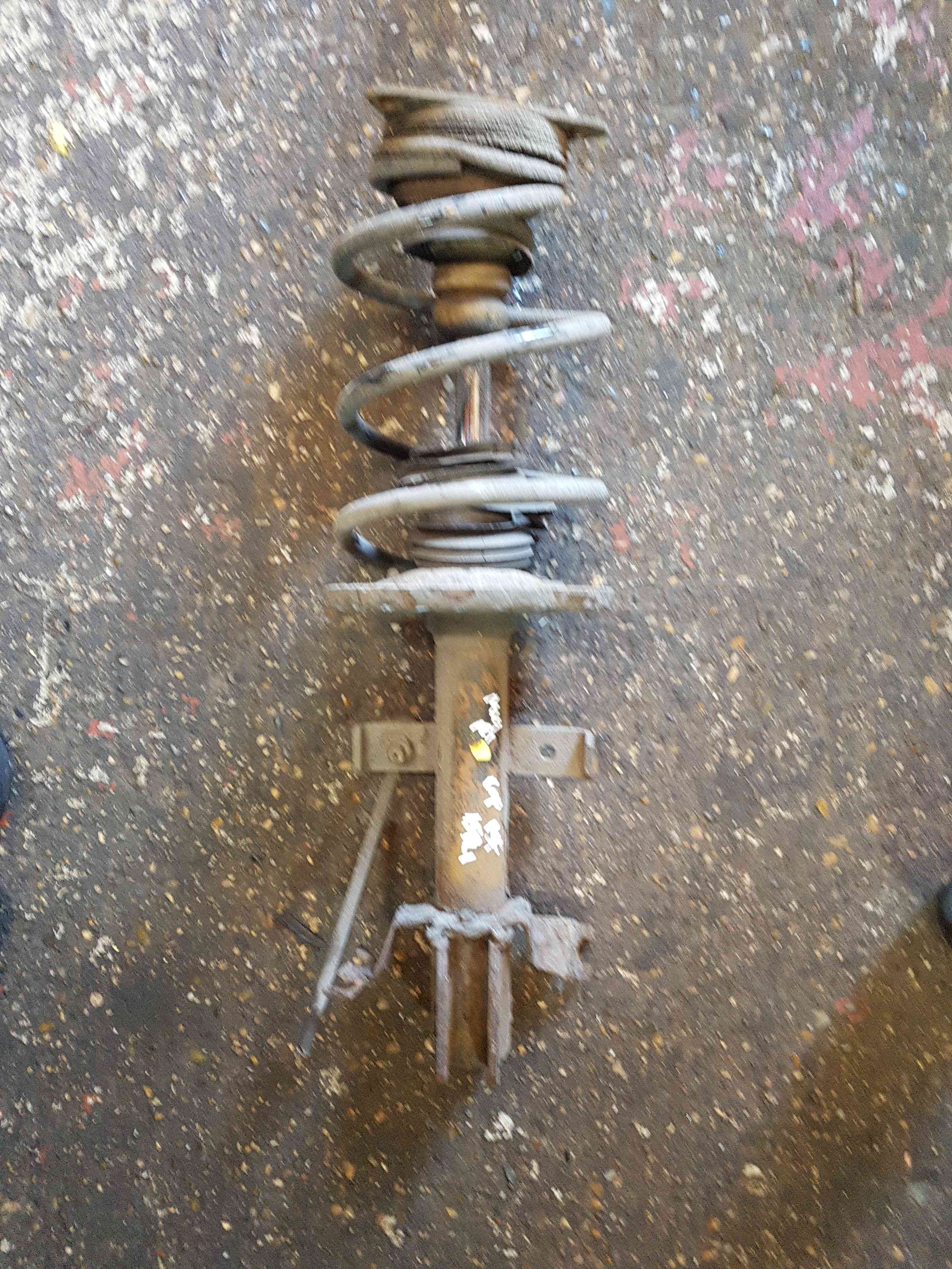 Thumb 8 Renault Captur 2013-2015 1.5 DCI Driver OSF Shock String Strut Suspension
