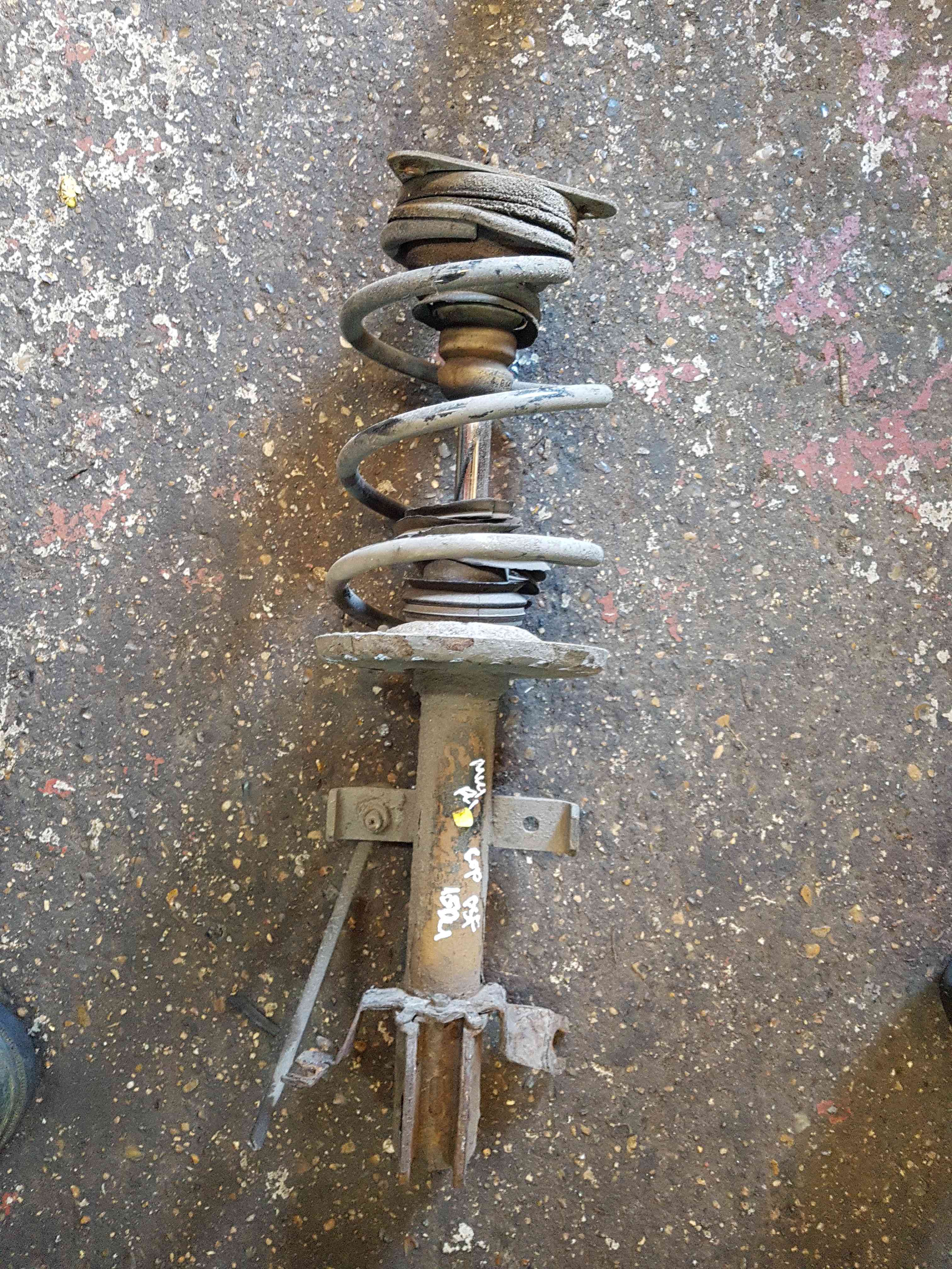 Thumb 3 Renault Captur 2013-2015 1.5 DCI Driver OSF Shock String Strut Suspension
