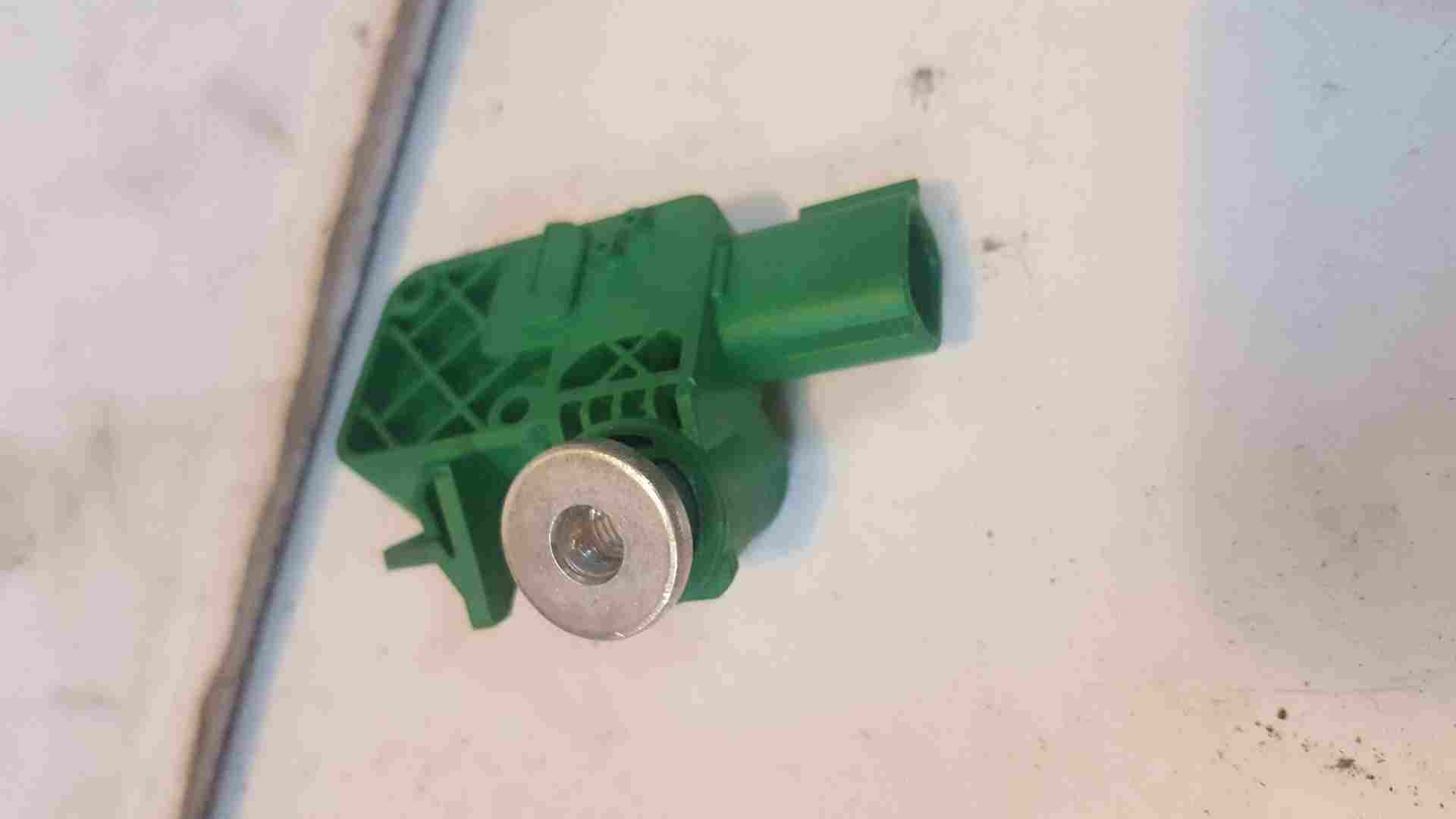 Thumb 3 Renault Captur 2013-2015 Airbag Impact Sensor 988338524R
