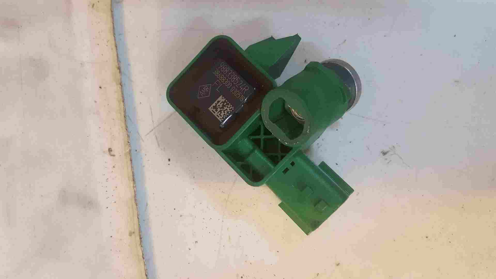 Renault Captur 2013-2015 Airbag Impact Sensor 988338524R