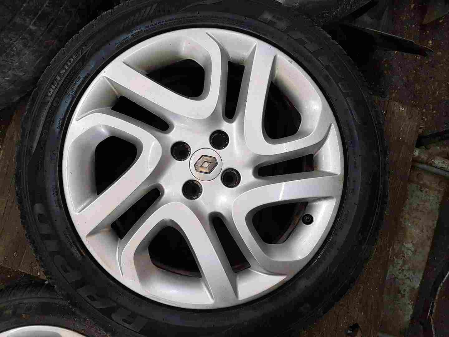 Thumb 6 Renault Captur 2013-2015 Diamond Fastgame Alloy Wheel + Tyre 205 55 17 5Mm 4/5