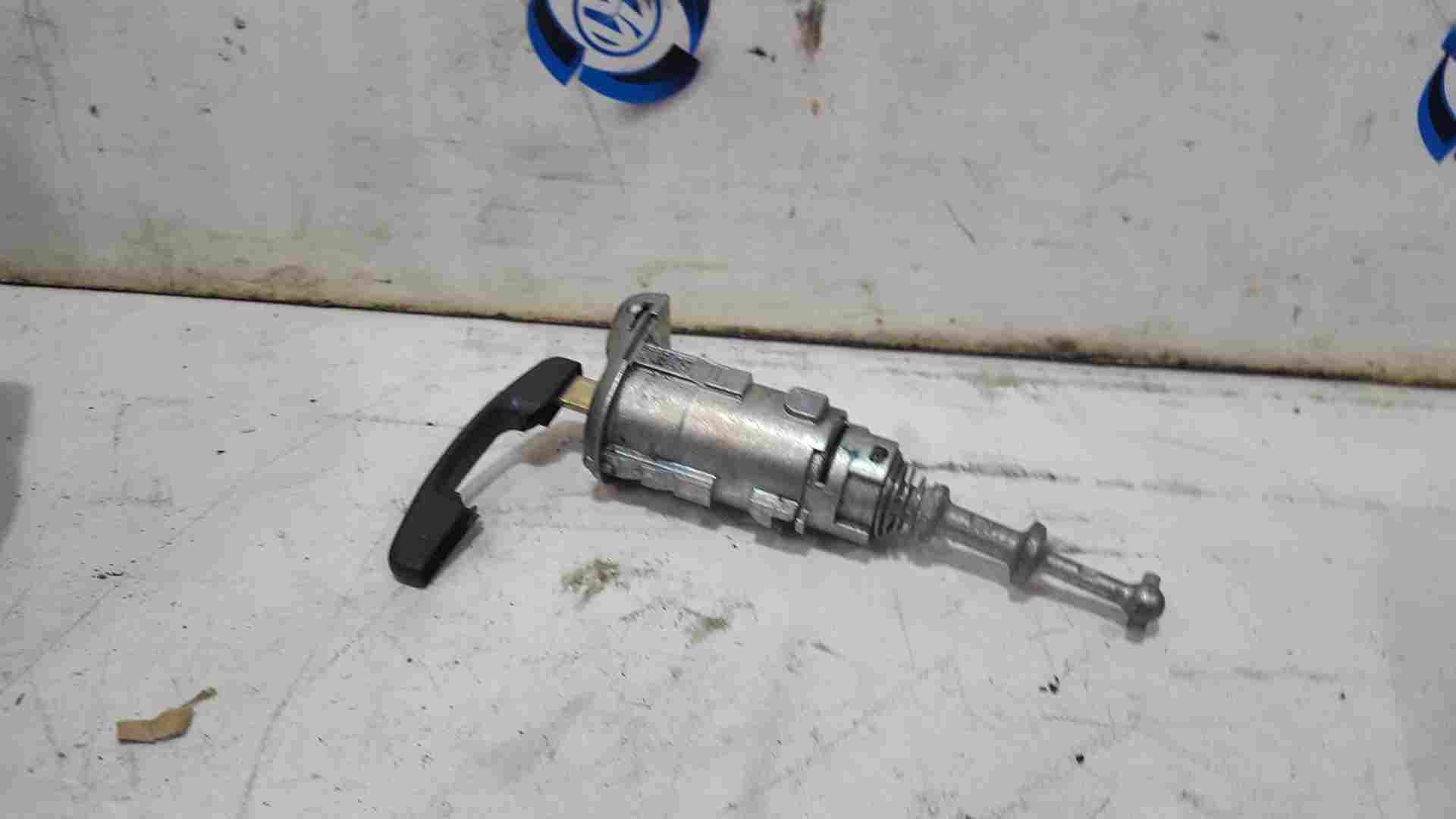 Renault Captur 2013-2015 Door Lock Barrel + KEY