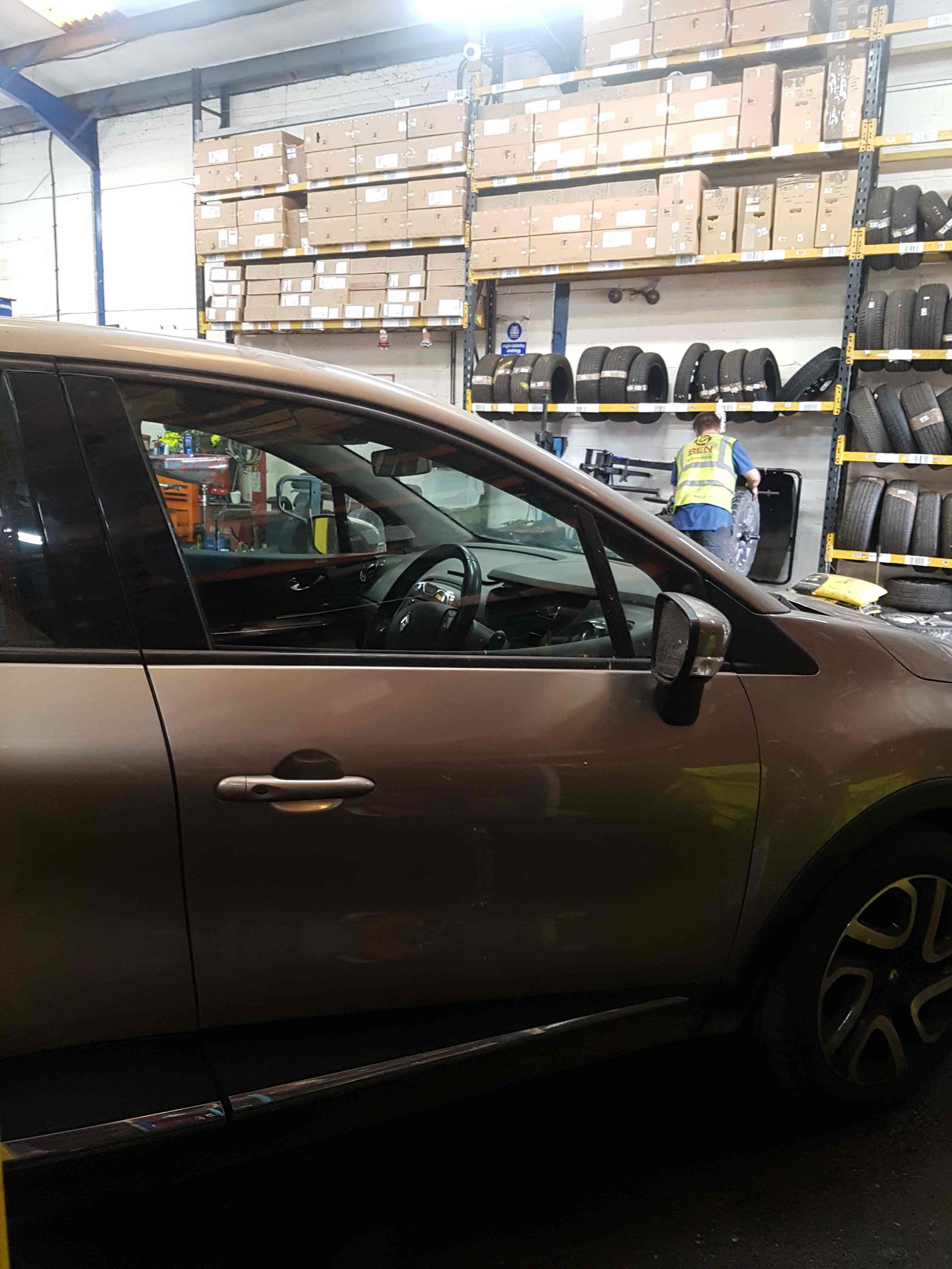 Thumb 3 Renault Captur 2013-2015 Drivers OSF Front Door Beige Tehnk