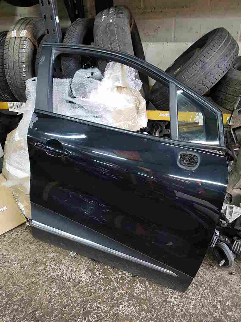 Thumb 2 Renault Captur 2013-2015 Drivers OSF Front Door Tegne Black chipped paint