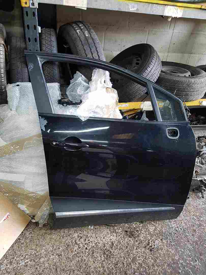 Thumb 6 Renault Captur 2013-2015 Drivers OSF Front Door Tegne Black chipped paint
