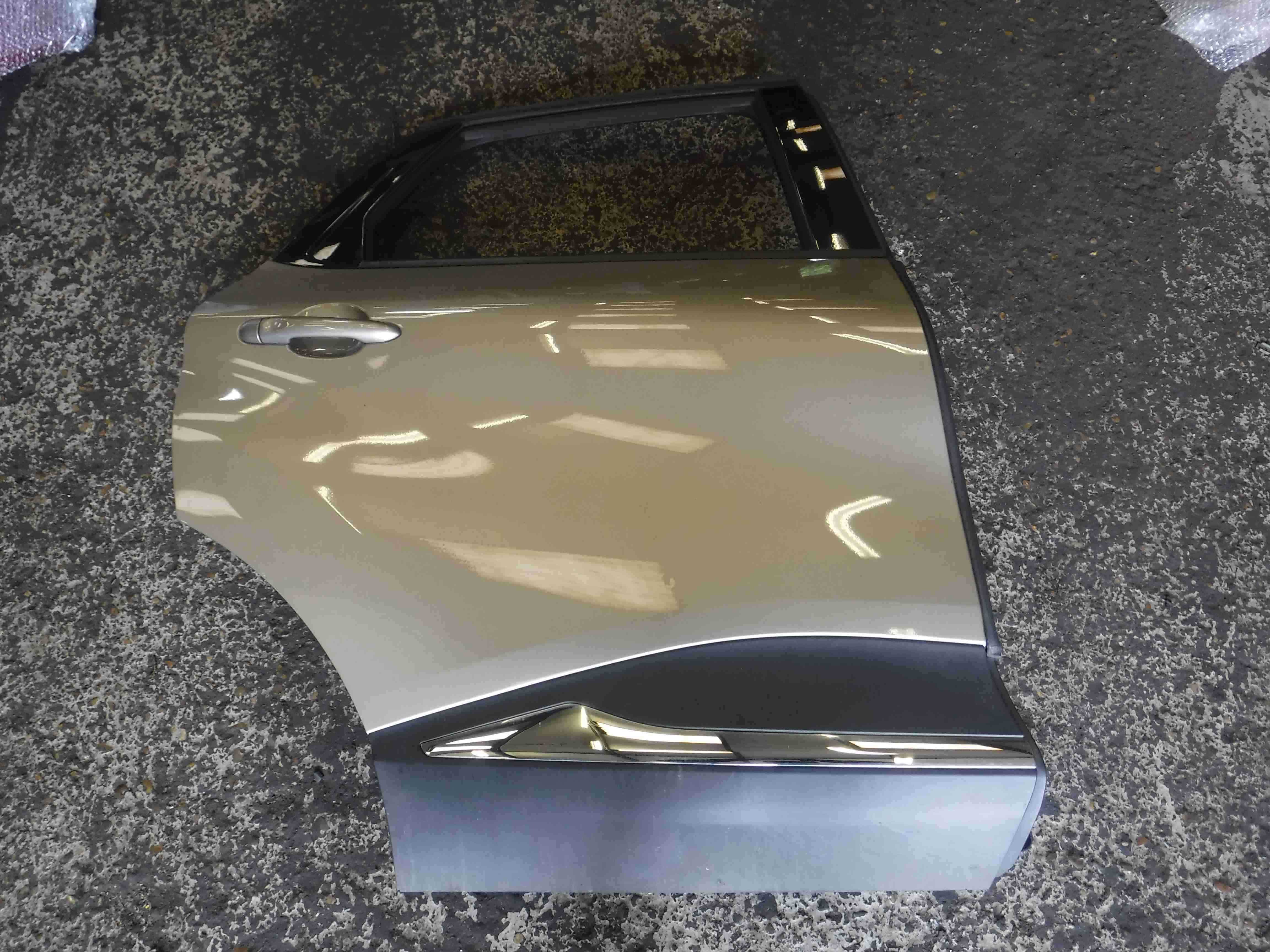 Renault Captur 2013-2015 Drivers OSR Rear Door Beige Grey Brown TEHNK