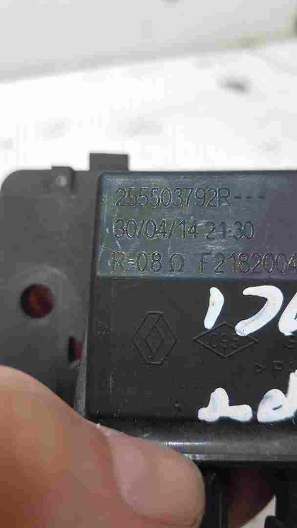 Thumb 2 Renault Captur 2013-2015 FAN Resistor 255503792R