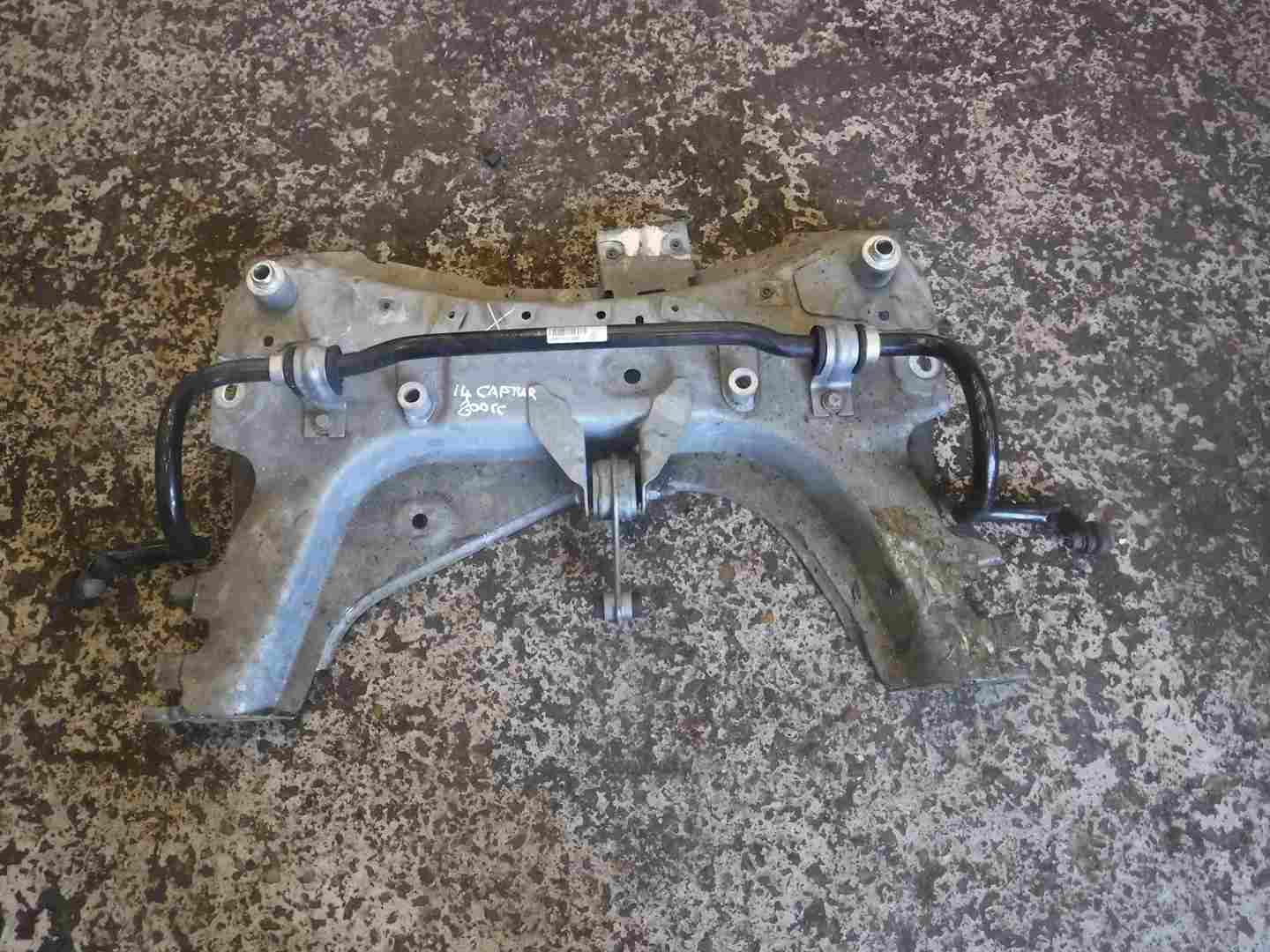 Renault Captur 2013-2015 Front Subframe Cradle Axle