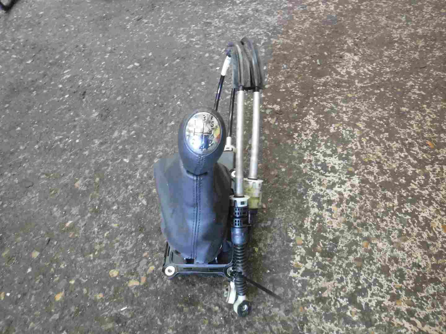 Renault Captur 2013-2015 Gearstick Mechanism  Cables 5 Speed 349014605RB