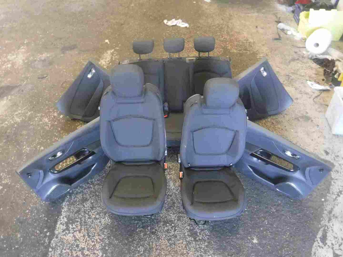Renault Captur 2013-2015 Interior Set Chairs Seats Door Cards Rear Bench Cover