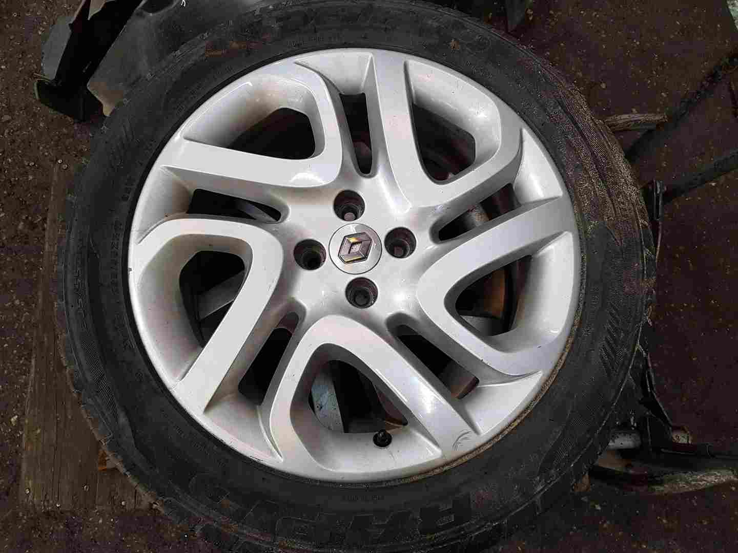 Renault Captur 2013-2015 Ivory Diamond Fastgame Alloy Wheel + Tyre 205 55 17 6Mm