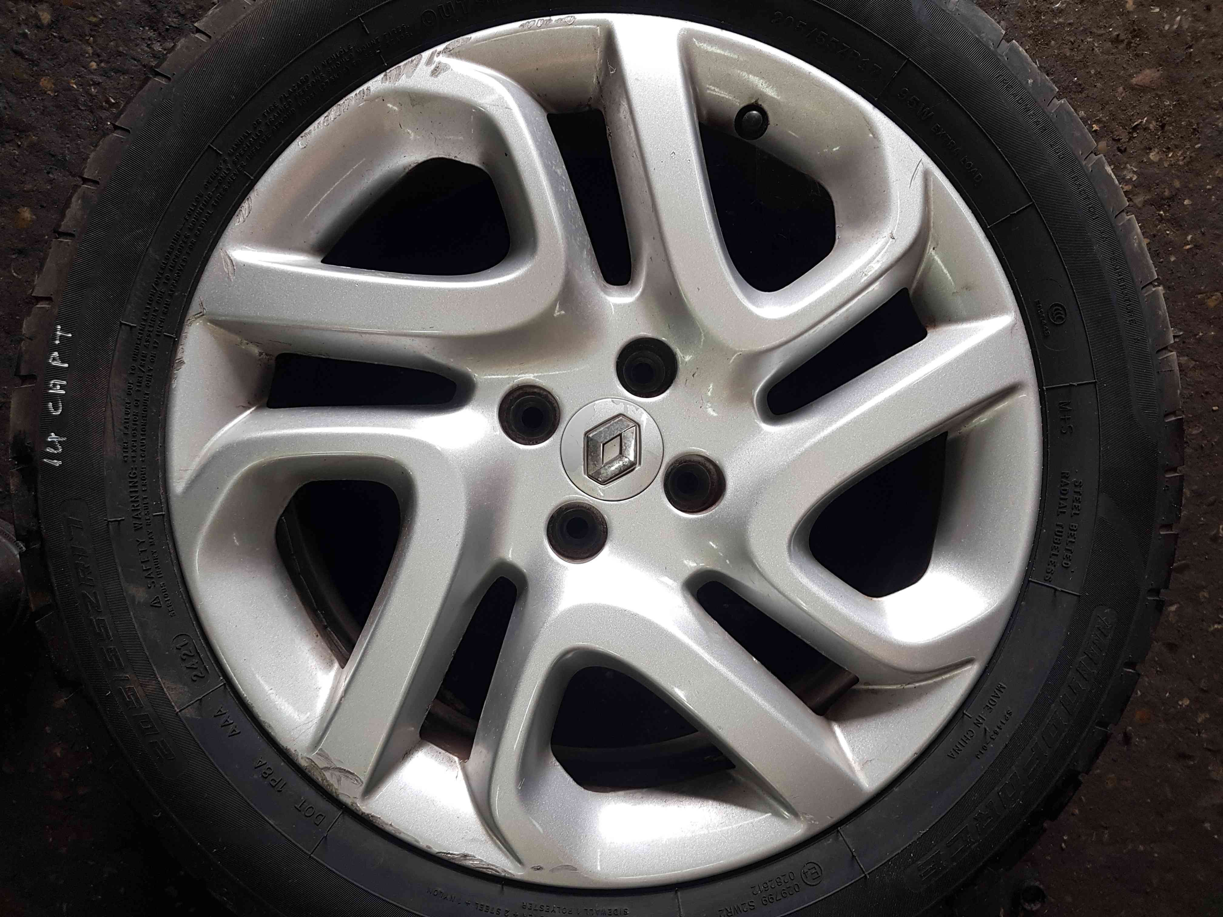 Thumb 4 Renault Captur 2013-2015 Ivory Diamond Fastgame Alloy Wheel + Tyre 205 55 17 6Mm