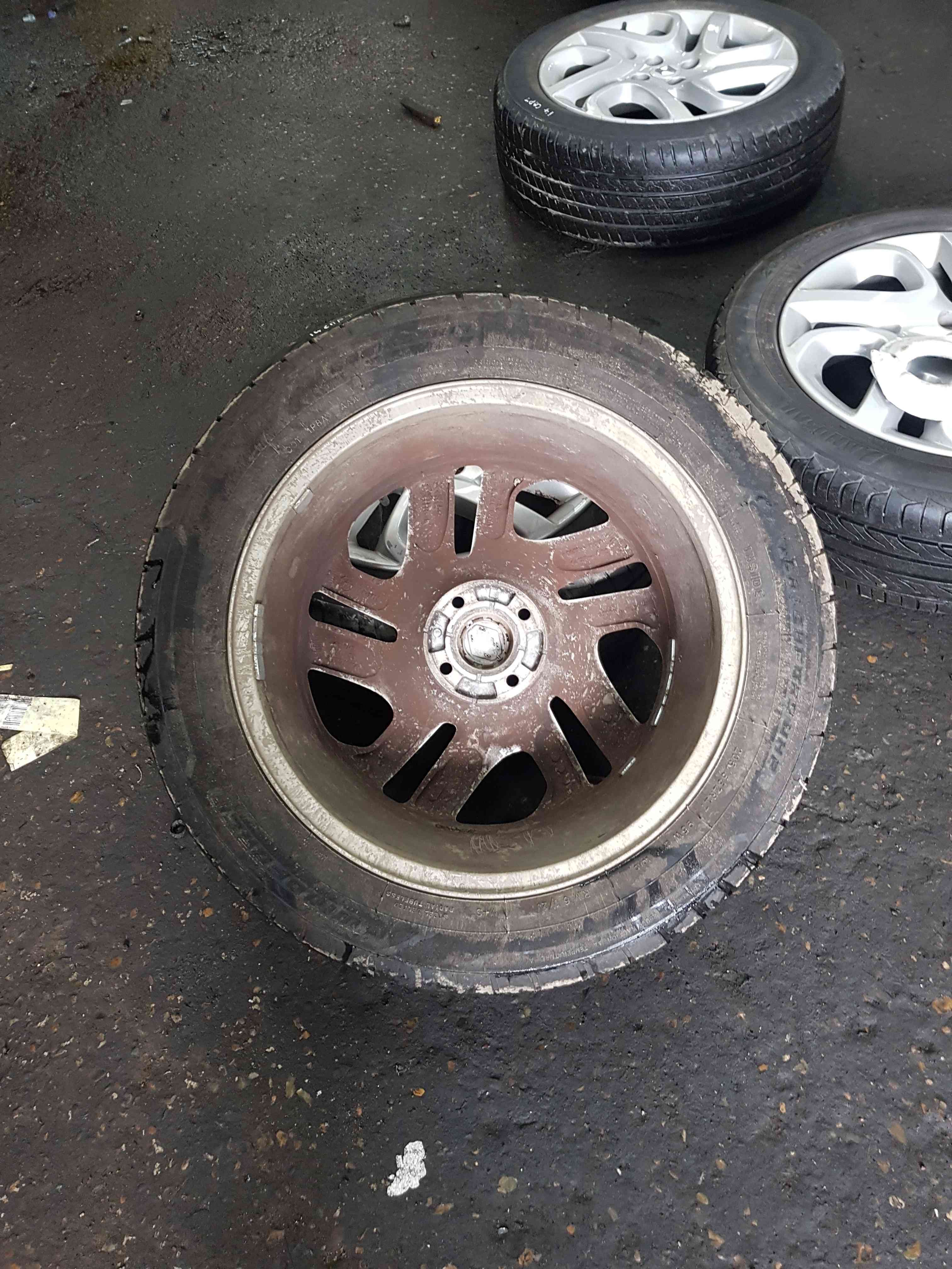 Thumb 7 Renault Captur 2013-2015 Ivory Diamond Fastgame Alloy Wheel + Tyre 205 55 17 6Mm
