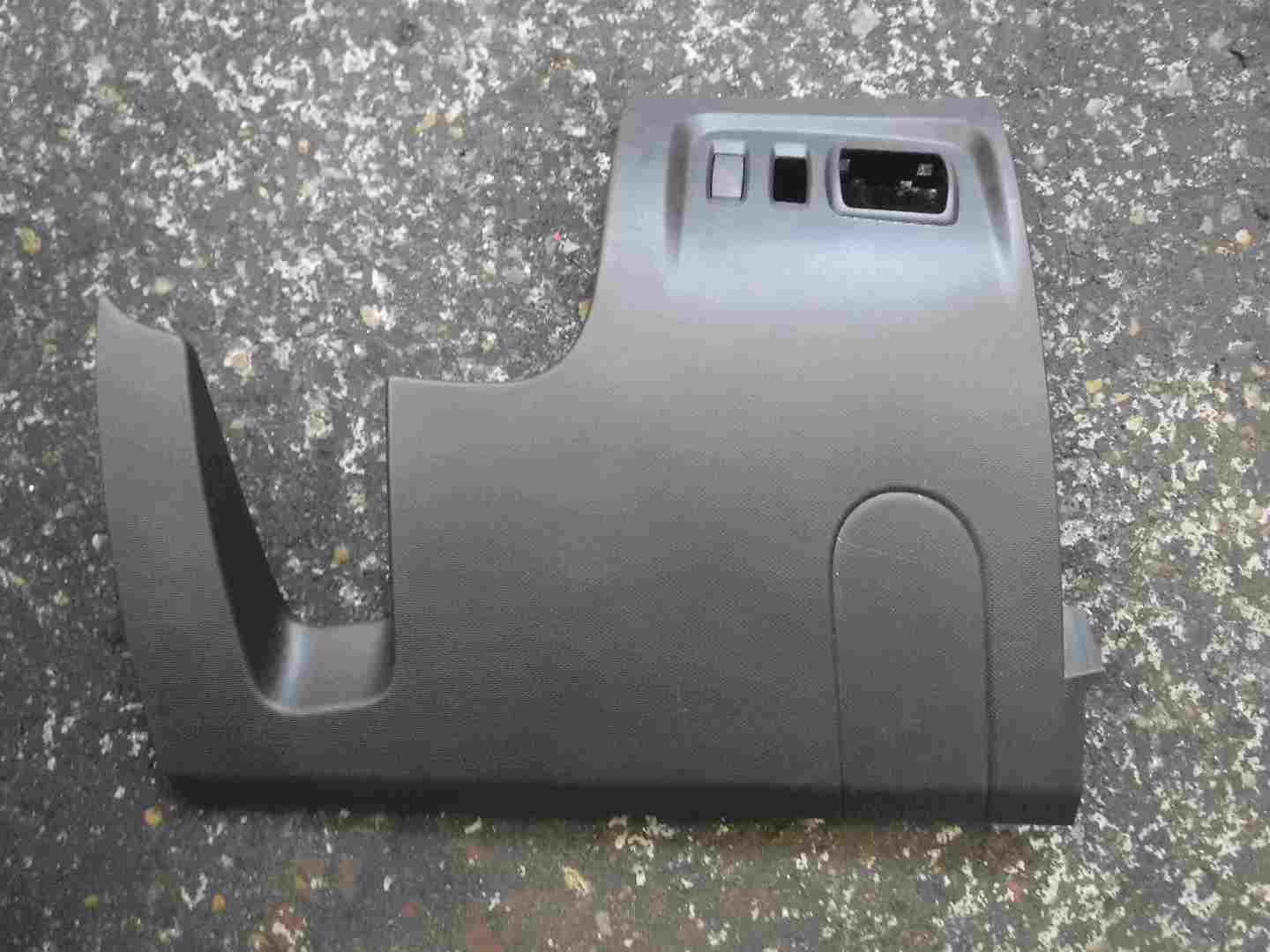Renault Captur 2013-2015 Lower Dashboard Trim Plastic