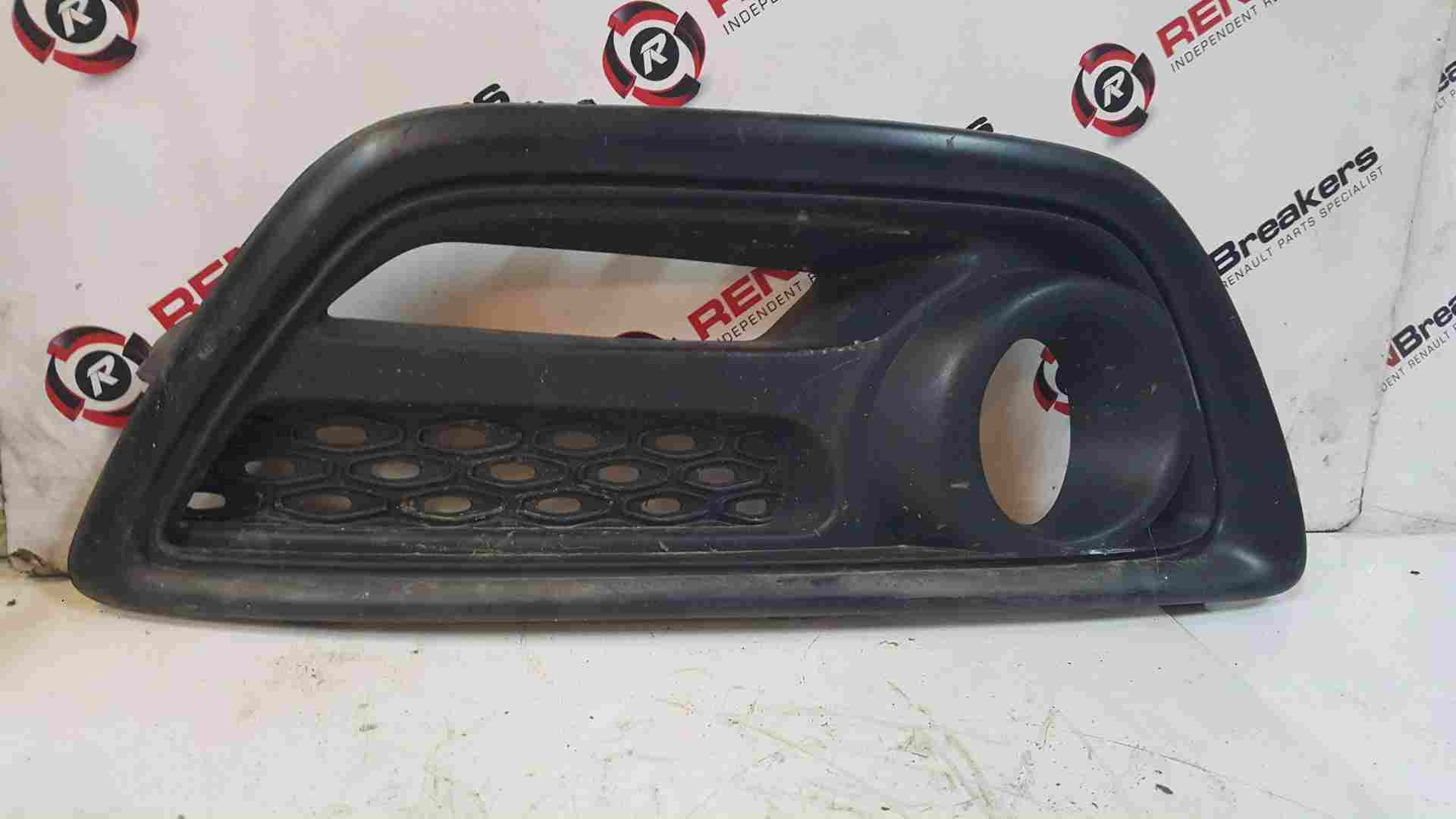 Thumb 4 Renault Captur 2013-2015 OSF Drivers Bumper FOG Light Grill 620740754R