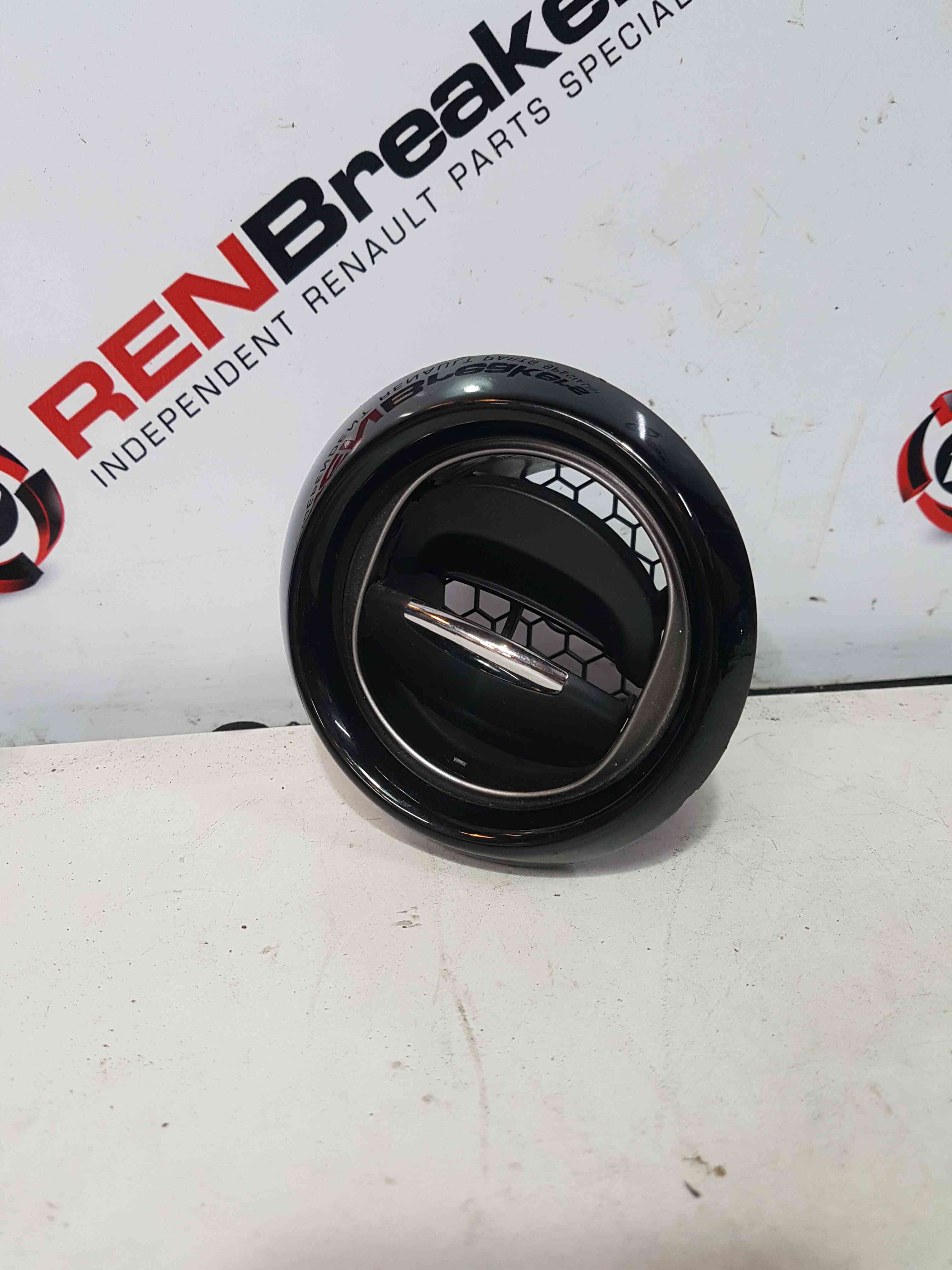 Thumb 8 Renault Captur 2013-2015 Os Ns Front Heater Vent Bronze Silver Trim 