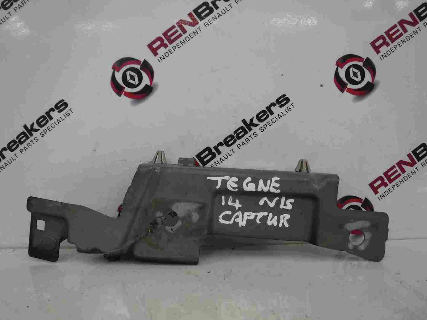 Renault Captur 2013-2015 Passenger NSF Front Bumper Support 631227839R