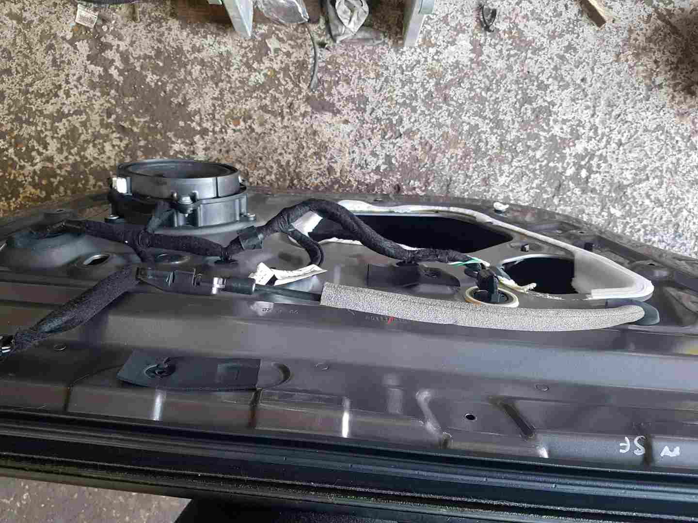 Thumb 2 Renault Captur 2013-2015 Passenger NSF Front Door Grey KNG