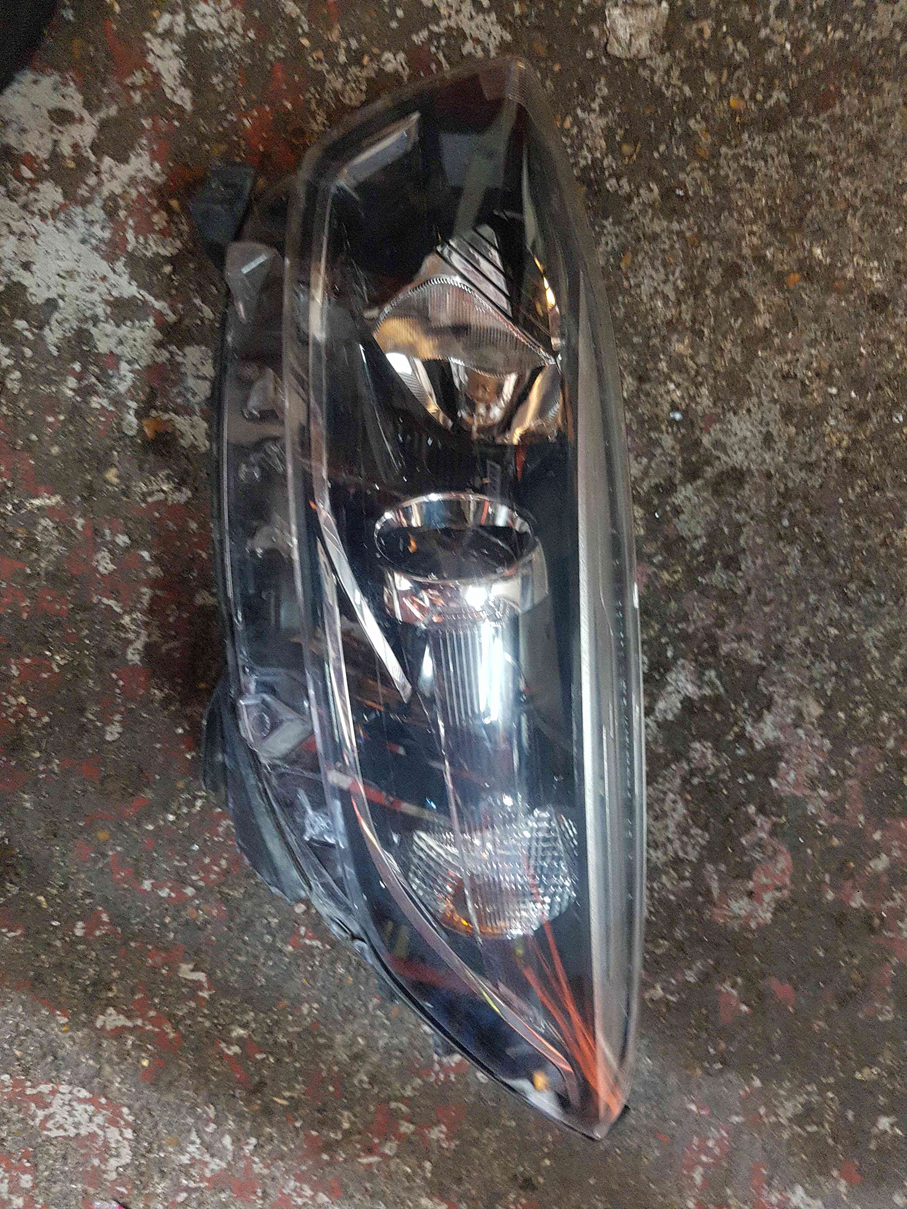 Thumb 8 Renault Captur 2013-2015 Passenger NSF Front Headlight 260100961R 260600093R