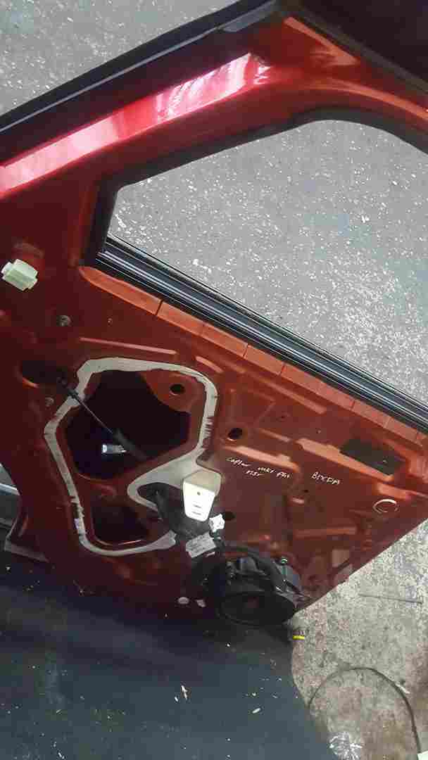 Thumb 4 Renault Captur 2013-2015 Passenger NSR Rear Door Grey RED Bixpa