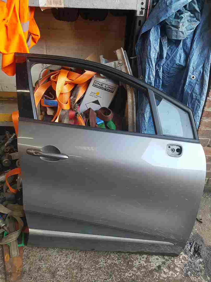 Renault Captur 2013-2015 Drivers OSF Front Door Grey KNG