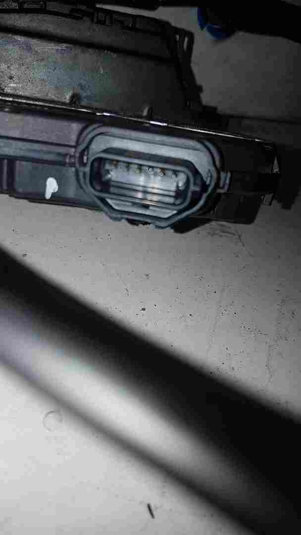 Thumb 2 Renault Captur 2013-2019 Drivers OSF Front Door Lock Mechanism