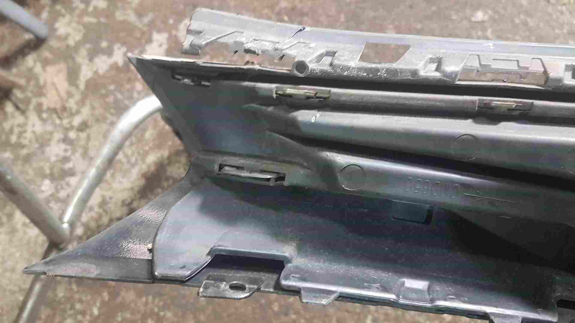Thumb 5 Renault Captur 2013-2019 Front Bumper Grill Insert TOP Badge 623102335R