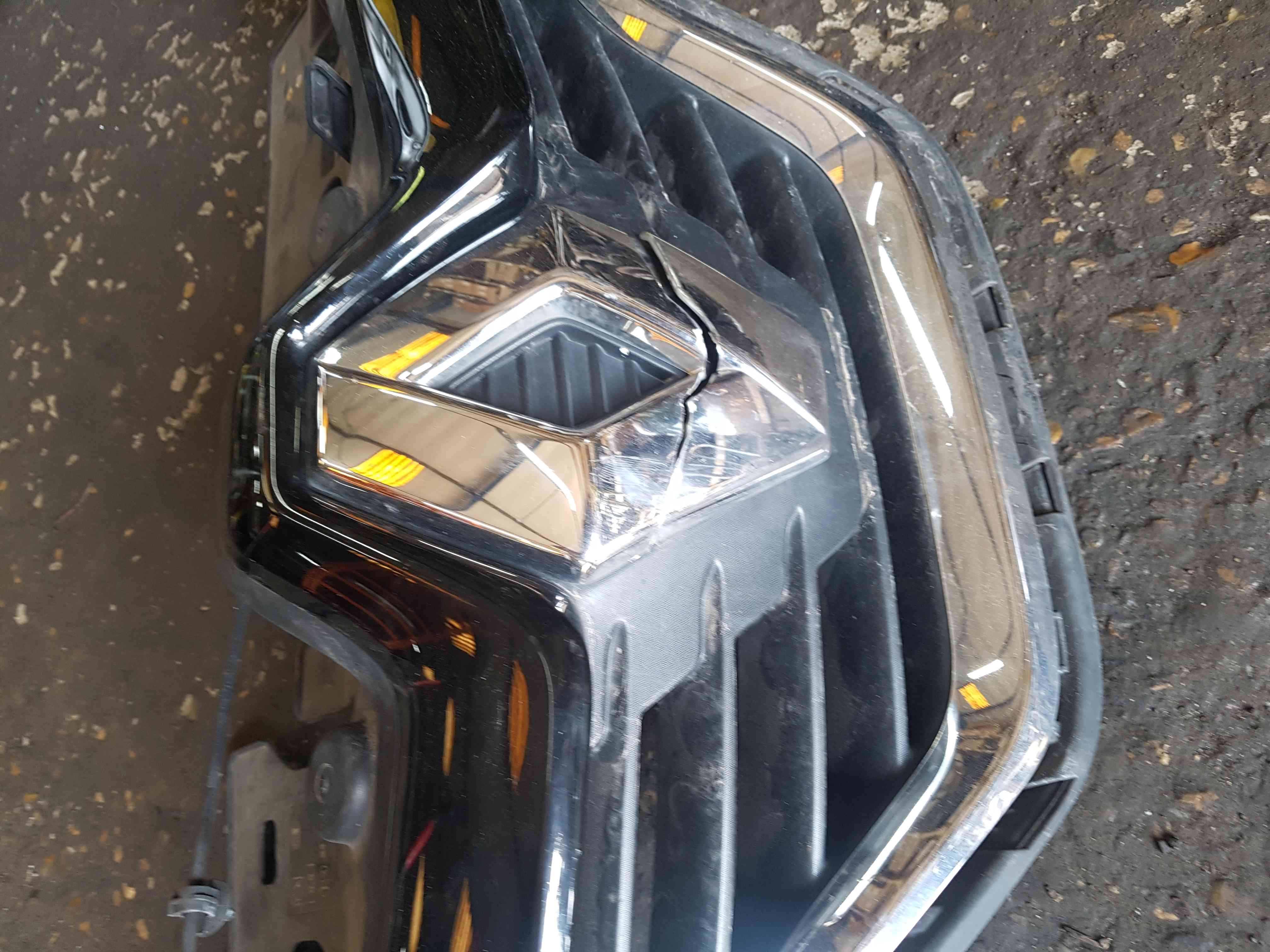 Thumb 4 Renault Captur 2013-2019 Front Bumper Grill Insert TOP Bonnet Pull 8200721895
