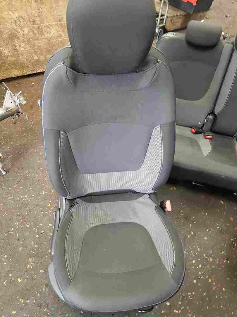 Thumb 3 Renault Captur 2013-2019 Full Interior Front Driver Passenger Seats Rear Bench