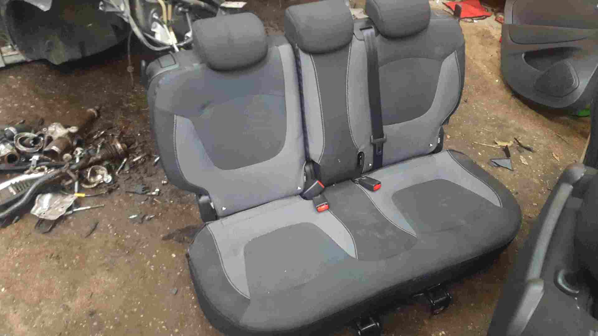 Thumb 5 Renault Captur 2013-2019 Full Interior Set Chairs Cards
