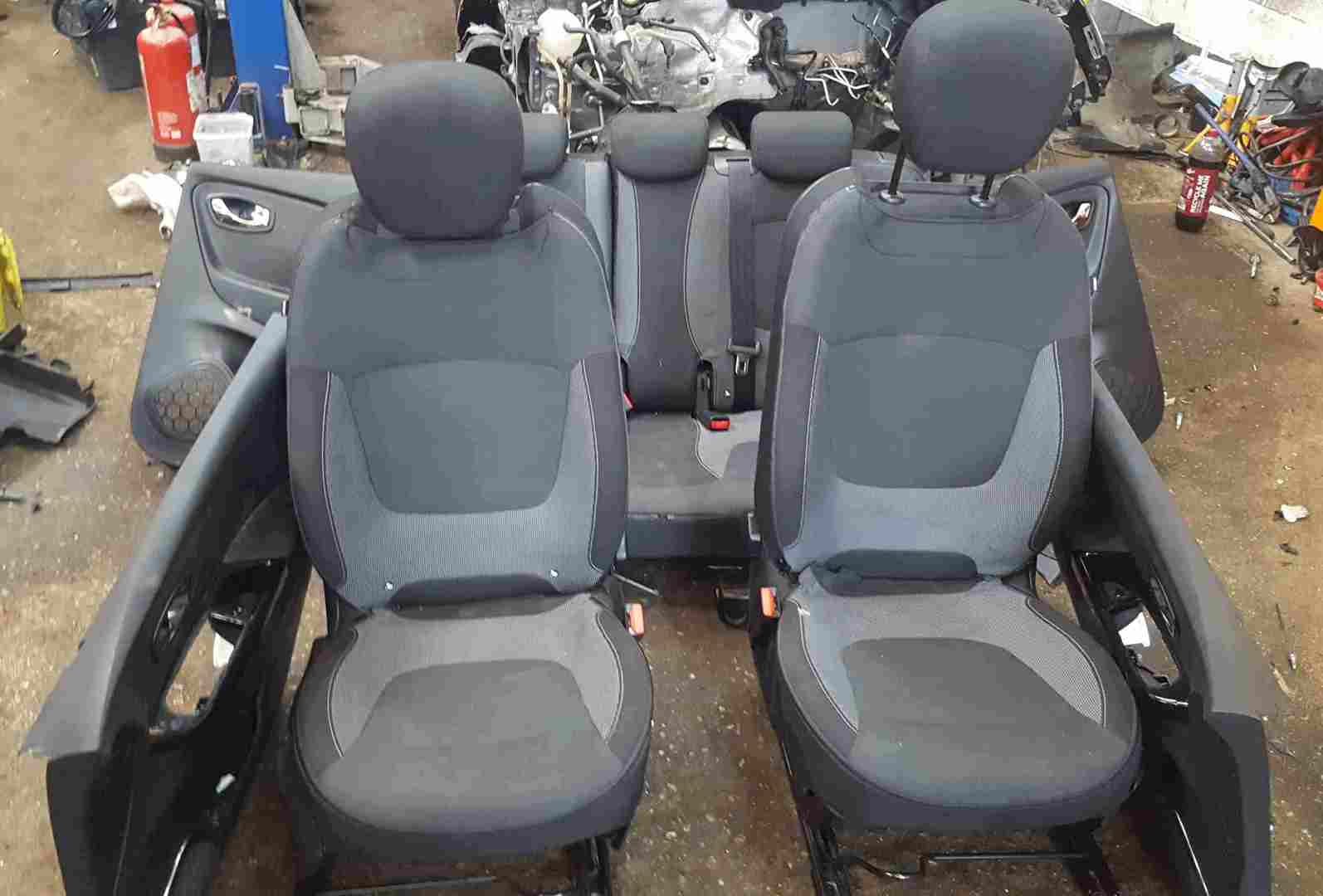 Renault Captur 2013-2019 Full Interior Set Chairs Cards