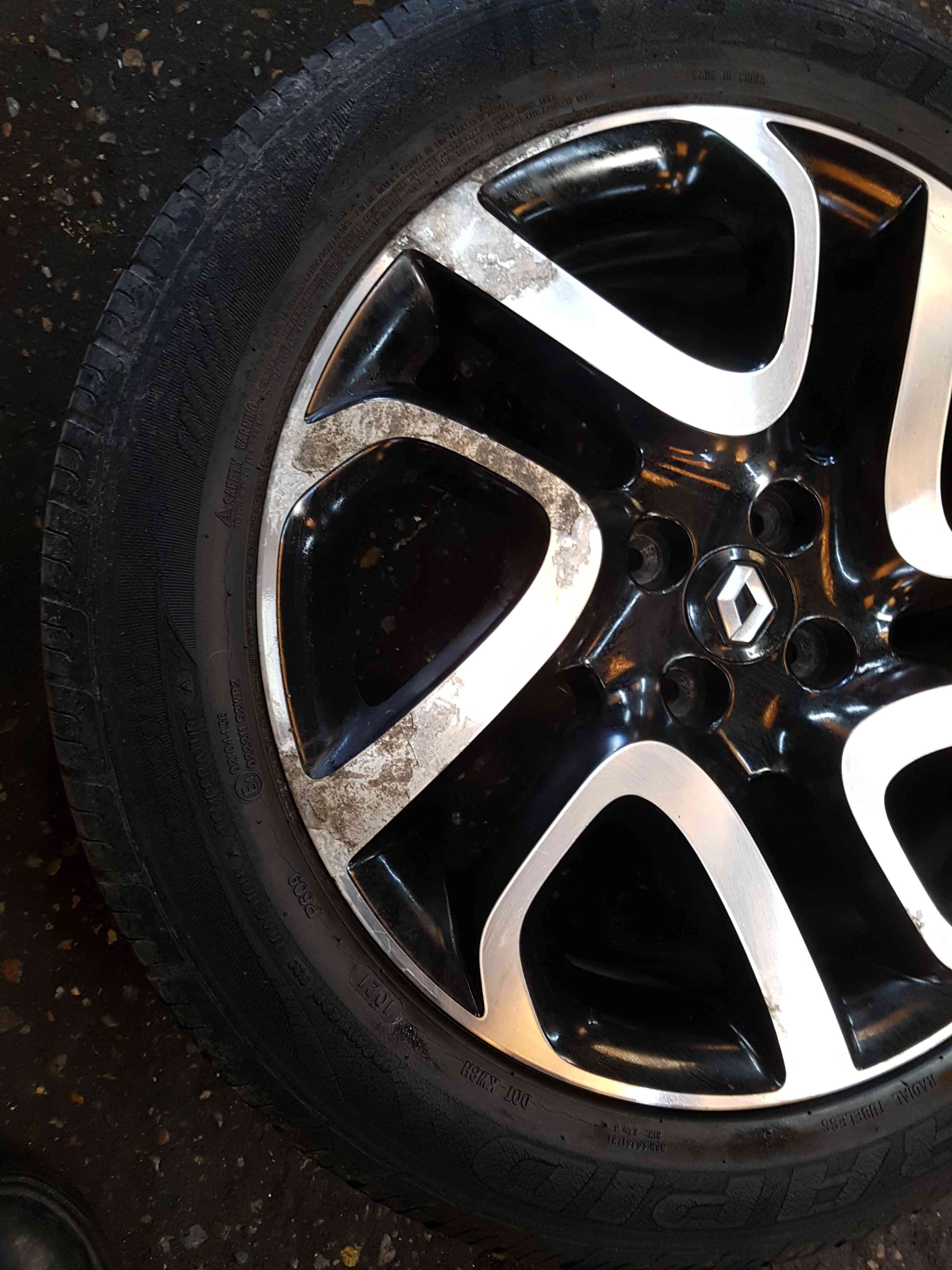 Thumb 3 Renault Captur 2013-2019 Ivory Alloy Wheel 17Inch + Tyre 205 55 17 4M 403005727R