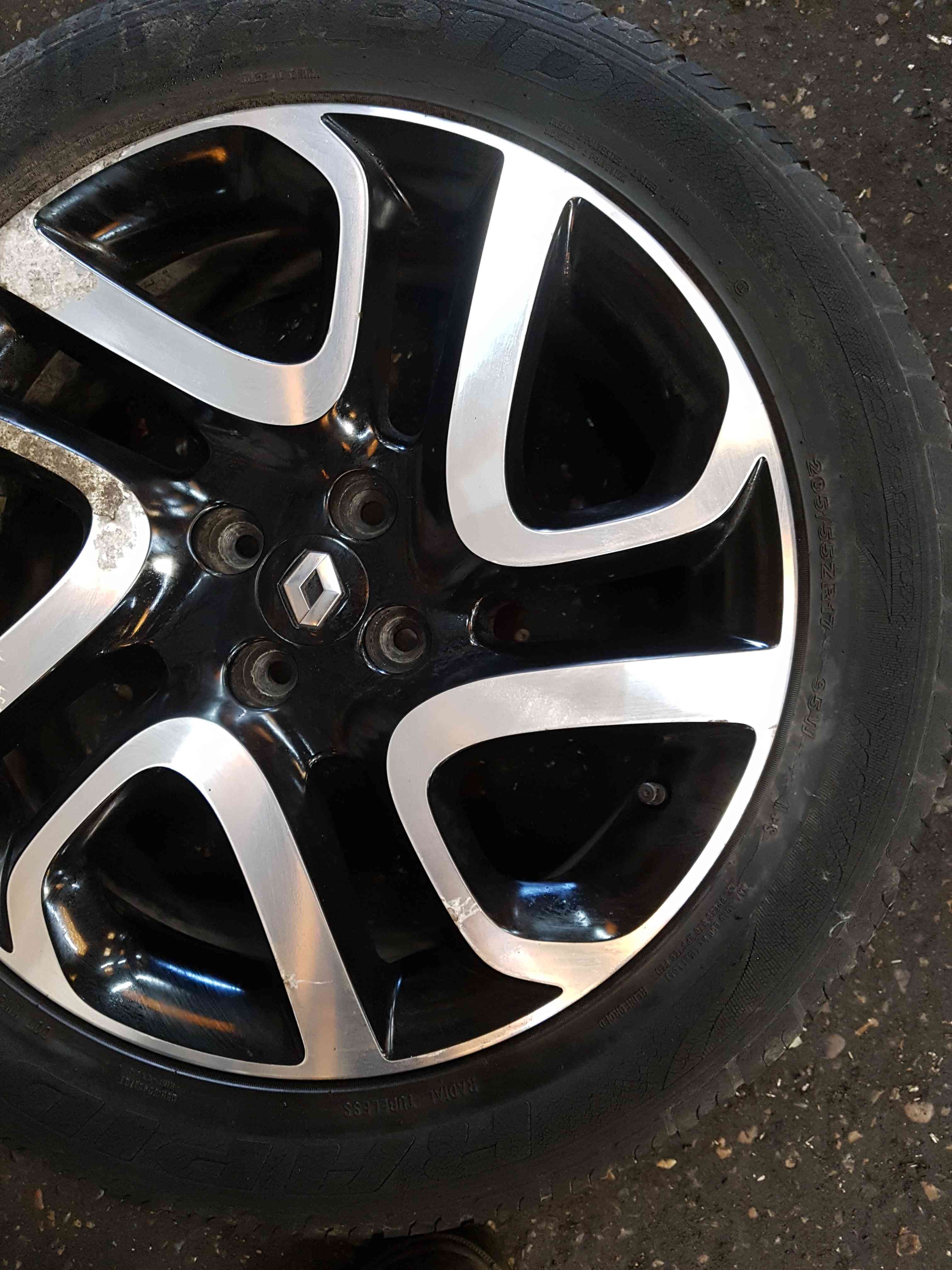 Thumb 5 Renault Captur 2013-2019 Ivory Alloy Wheel 17Inch + Tyre 205 55 17 4M 403005727R
