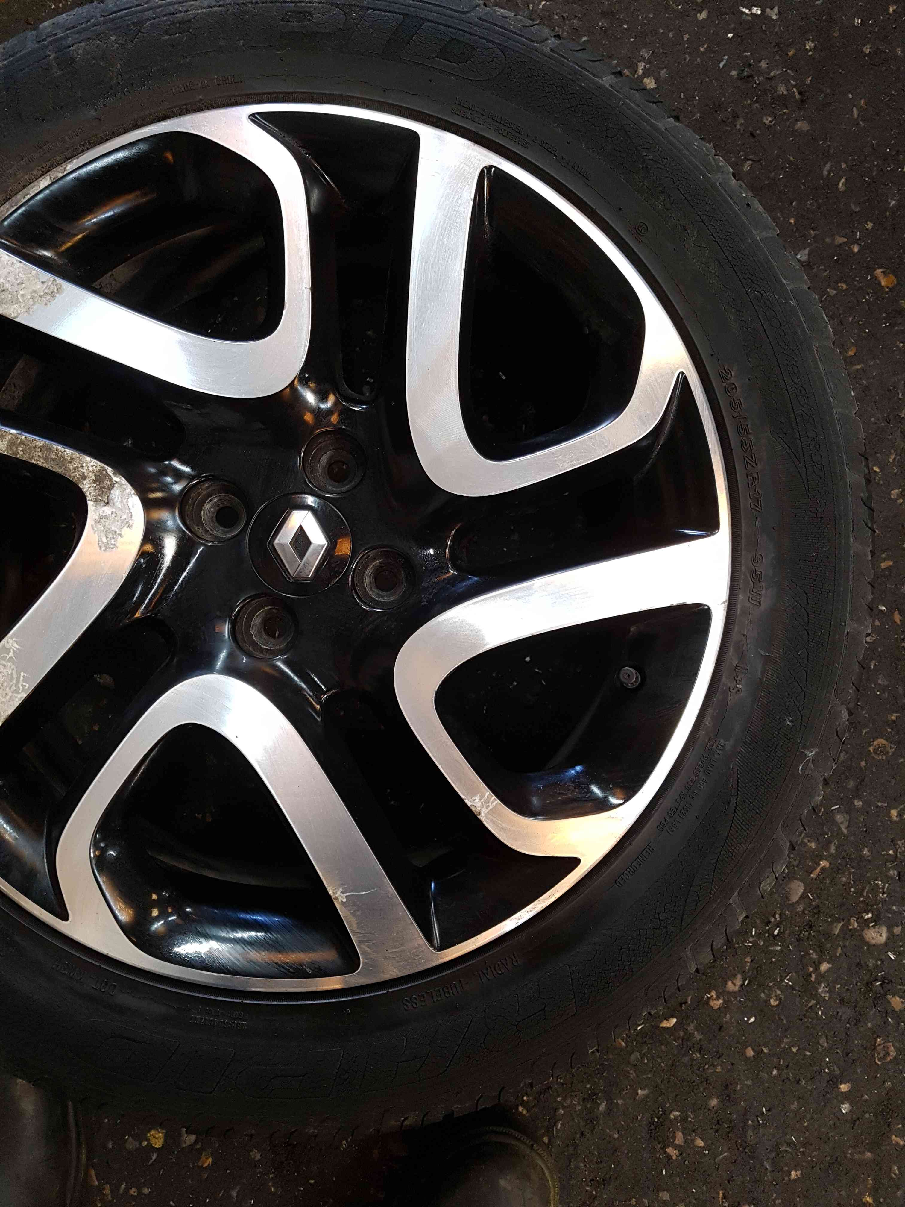 Thumb 8 Renault Captur 2013-2019 Ivory Alloy Wheel 17Inch + Tyre 205 55 17 4M 403005727R