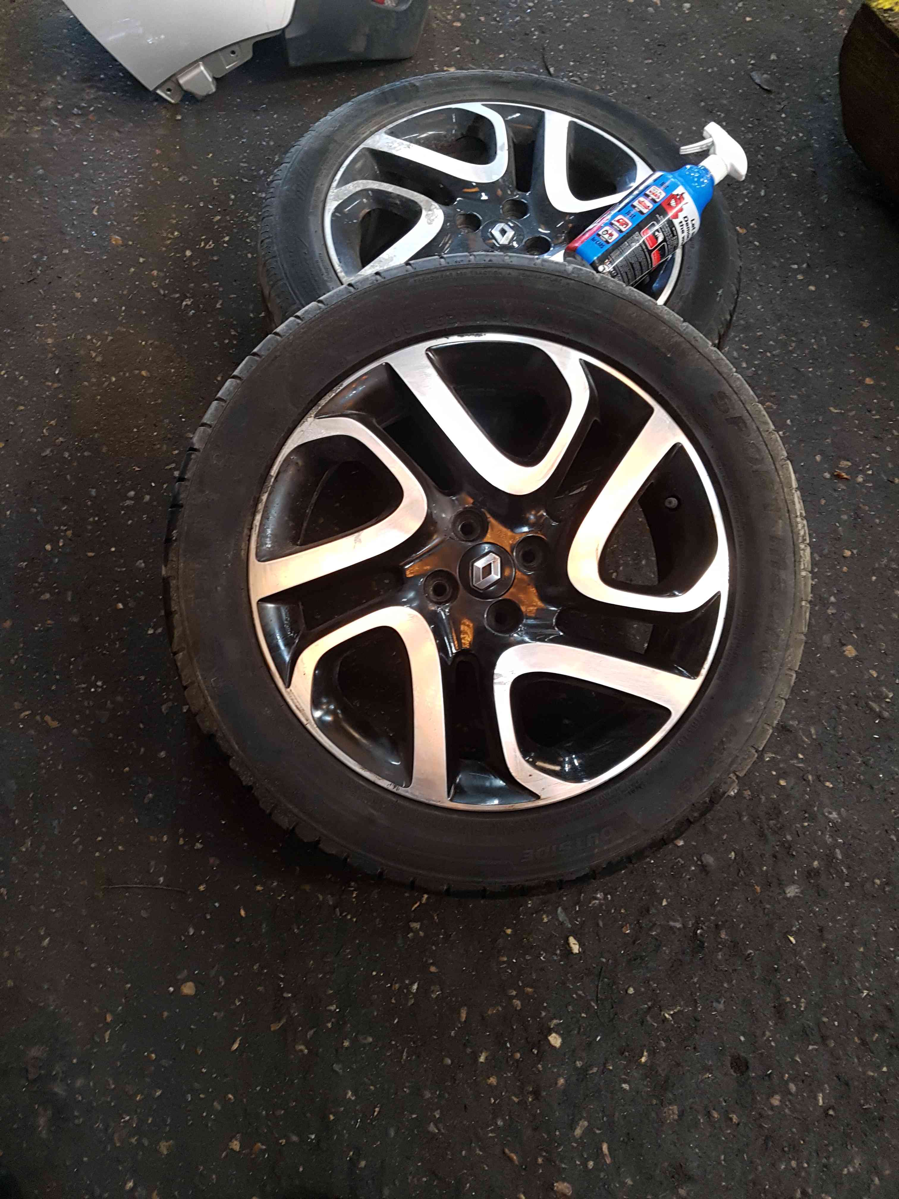 Thumb 14 Renault Captur 2013-2019 Ivory Alloy Wheel 17Inch + Tyre 205 55 17 6M 403005727R