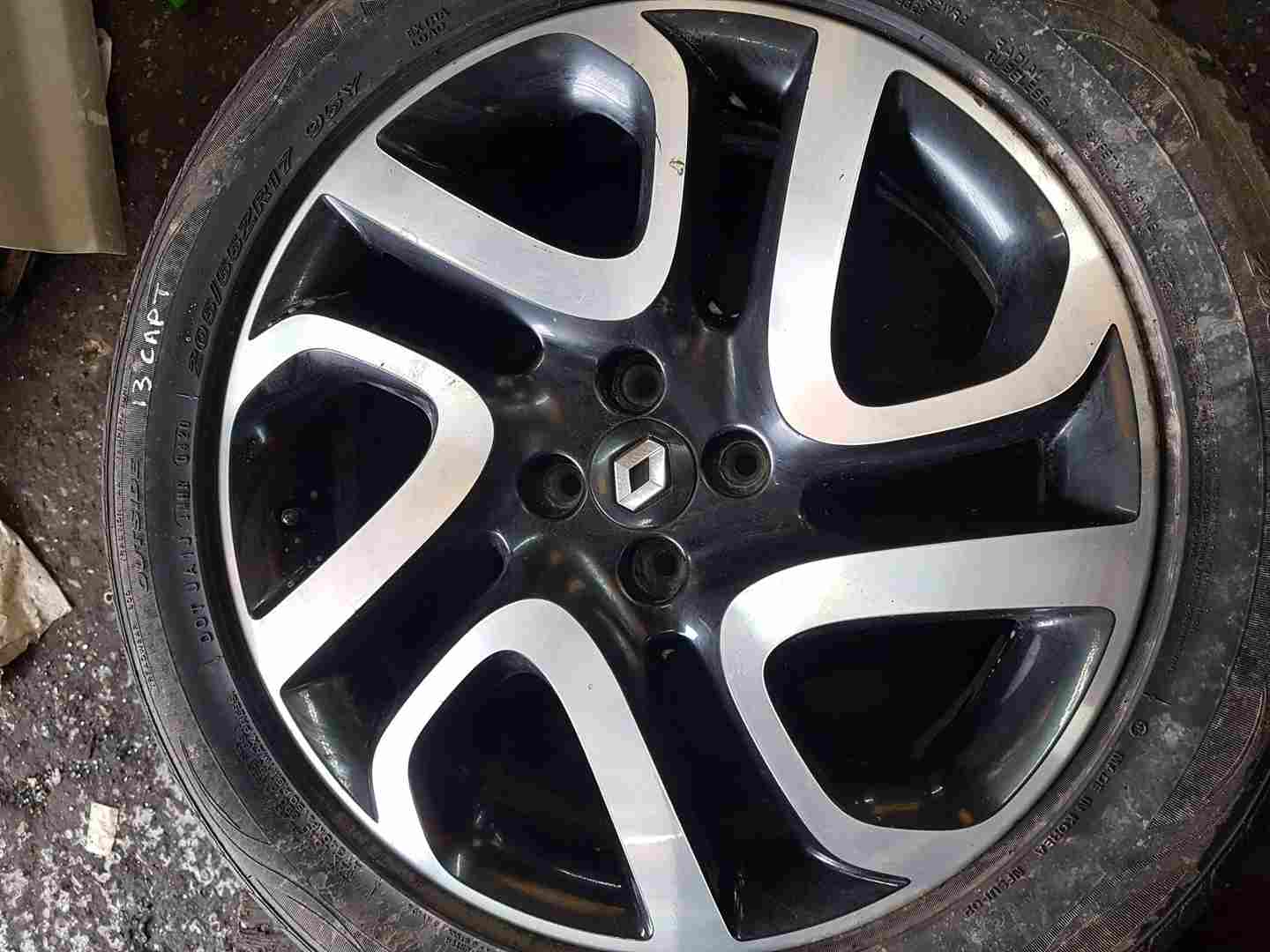Thumb 2 Renault Captur 2013-2019 Ivory Alloy Wheel 17Inch + Tyre 205 55 17 6M 403008829R