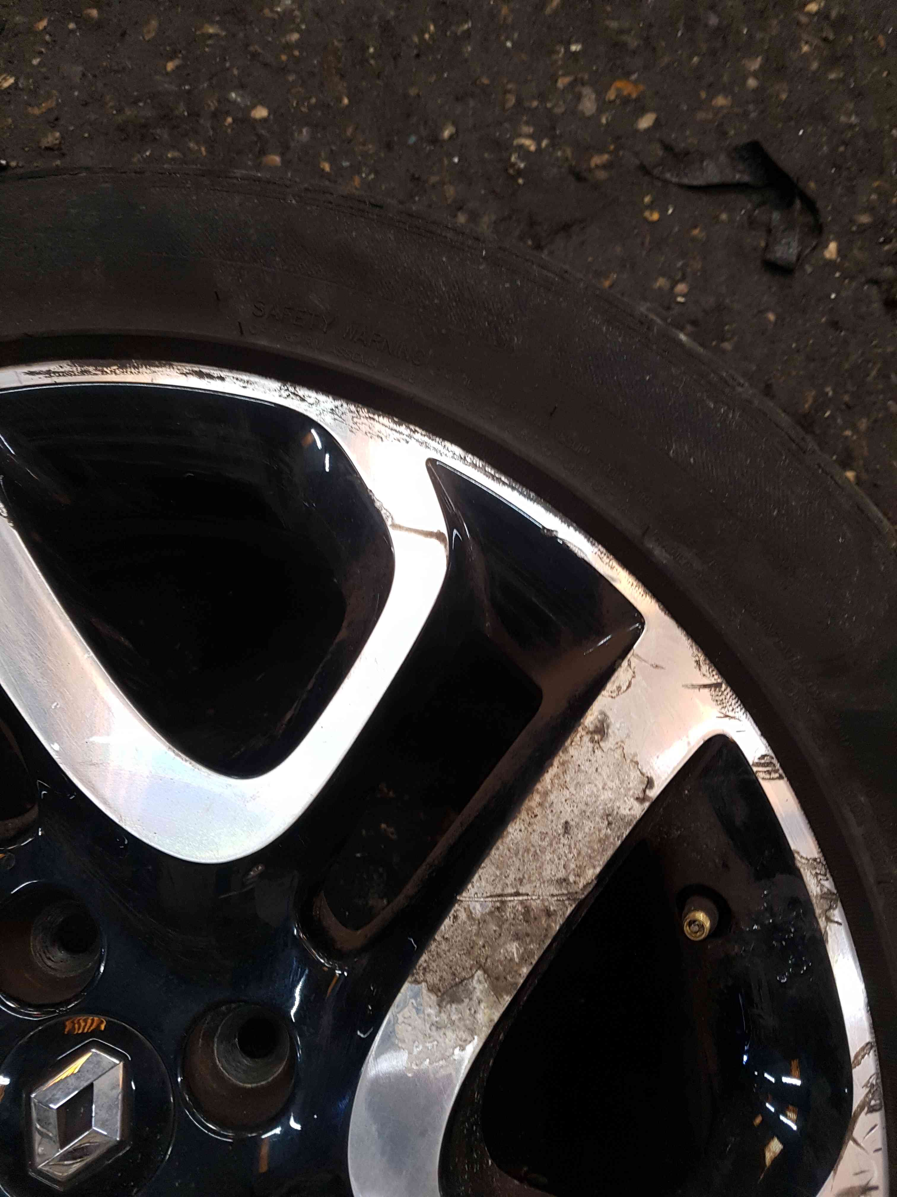 Thumb 9 Renault Captur 2013-2019 Ivory Alloy Wheel 17Inch 403005727R 3/5