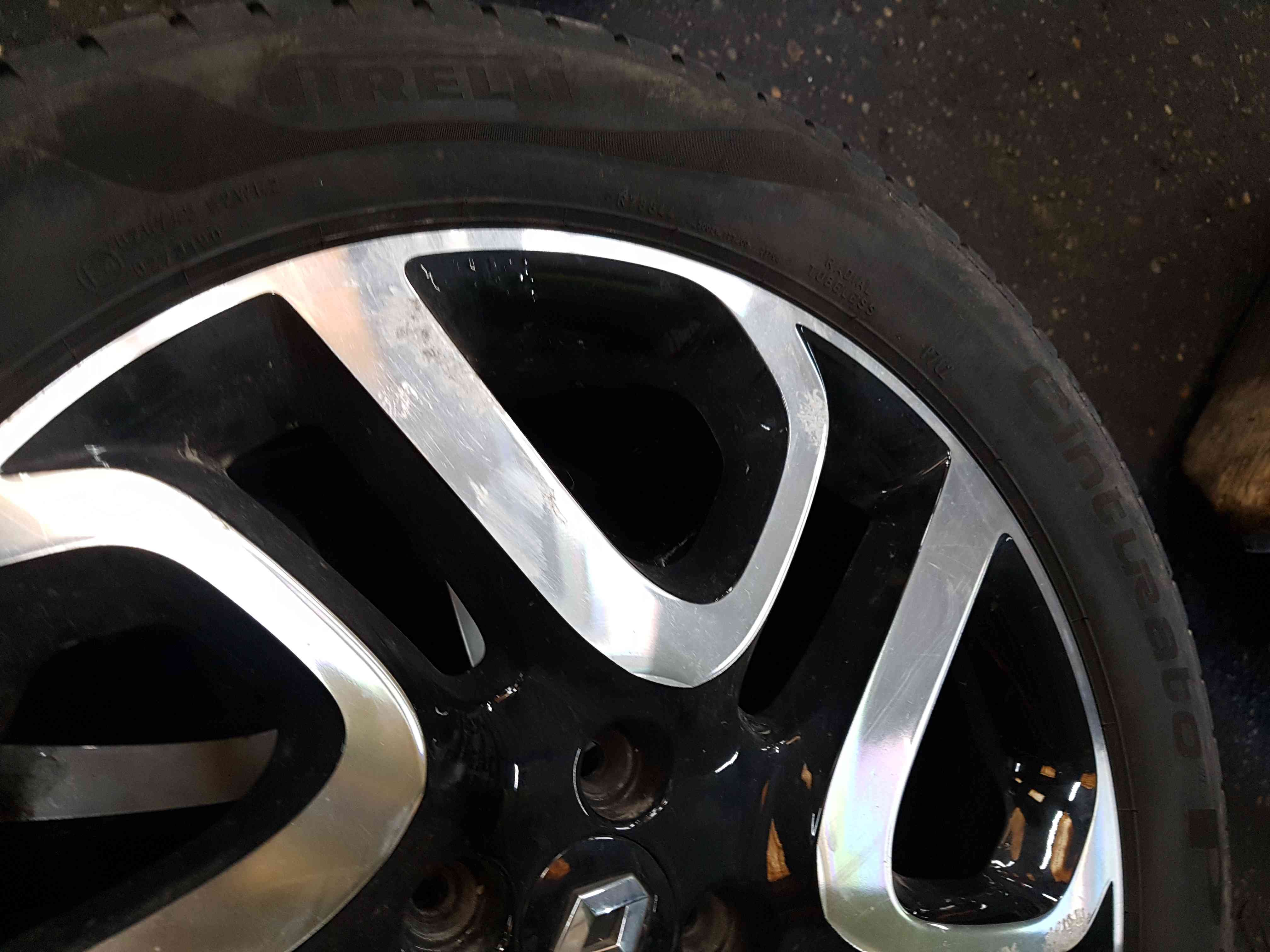 Thumb 3 Renault Captur 2013-2019 Ivory Alloy Wheel Tyre 205 55 17 6mm 403005727R 3/5
