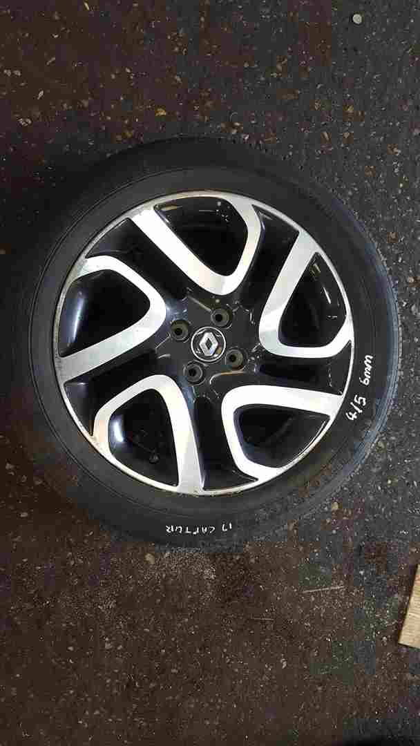 Thumb 2 Renault Captur 2013-2019 Ivory Diamond  Alloy Wheel + Tyre 205 55 17 6Mm 4/5