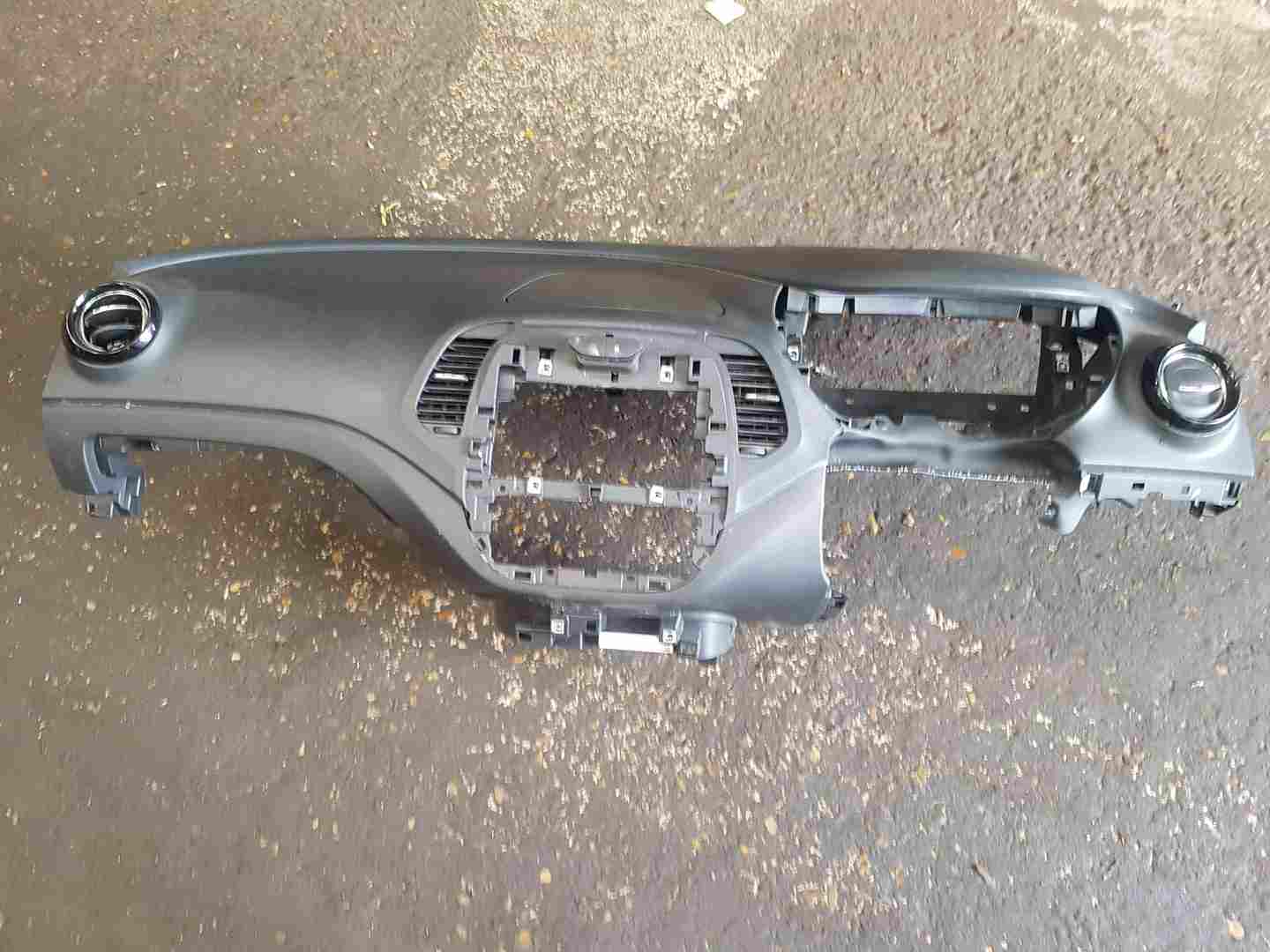 Thumb 2 Renault Captur 2013-2019 Main Dashboard + NSF airbag 