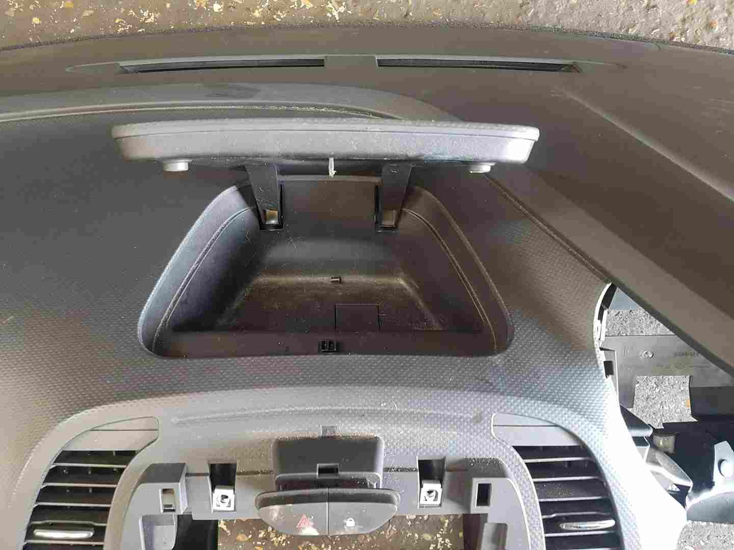 Thumb 3 Renault Captur 2013-2019 Main Dashboard + NSF airbag 