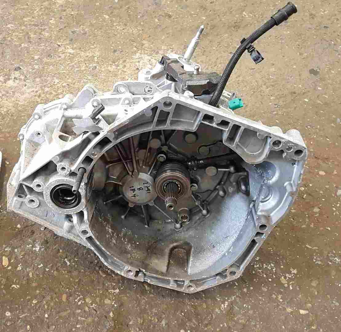 Thumb 2 Renault Captur 2019-2021 1.3 TCe 6 Speed Manual Gearbox TL4 364